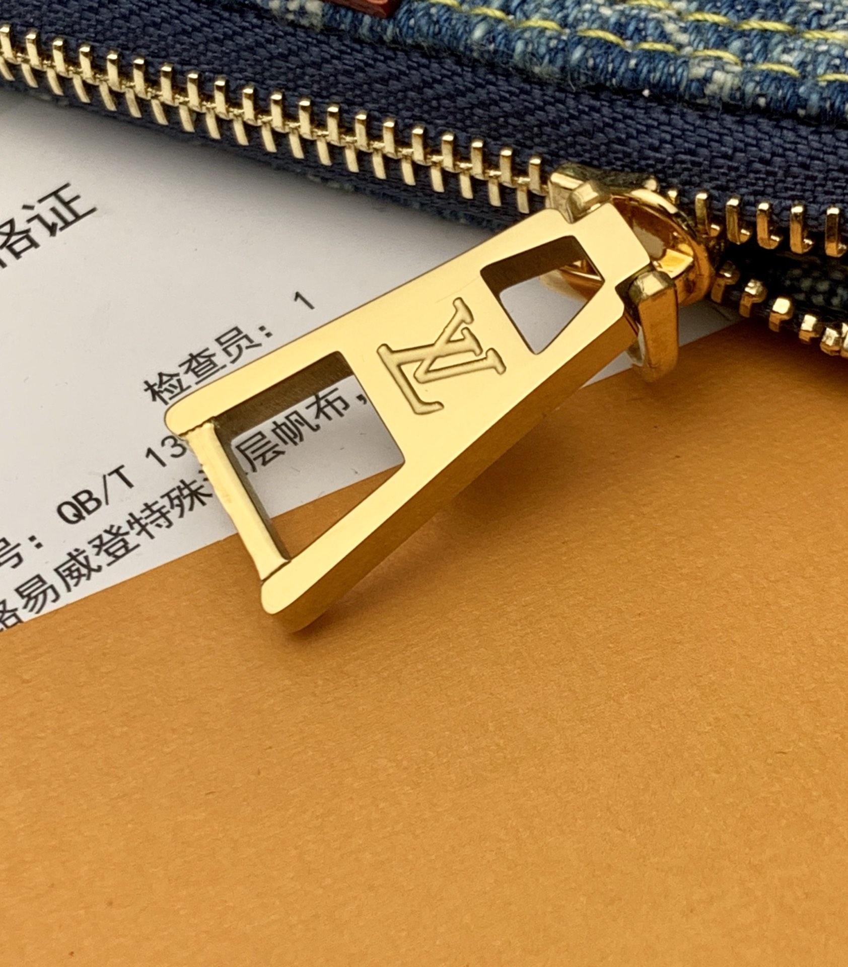 LV高仿丹寧Monogram迷你卡包 藍色掛鏈零錢包| 7 LV高仿丹寧Monogram迷你卡包 藍色掛鏈零錢包