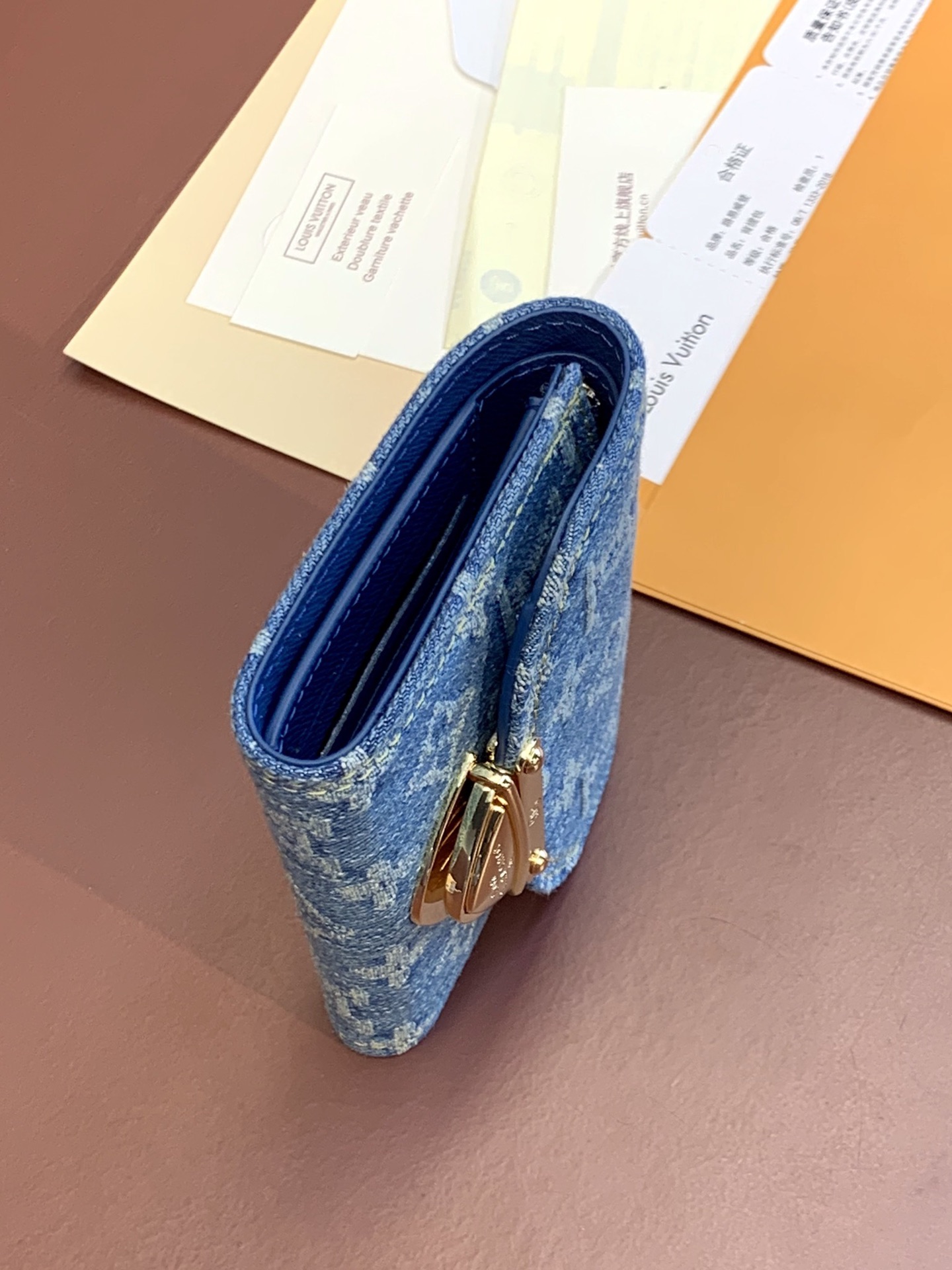 LV一比一丹寧Monogram翻蓋短夾 藍色金扣女款| 8 LV一比一丹寧Monogram翻蓋短夾 藍色金扣女款