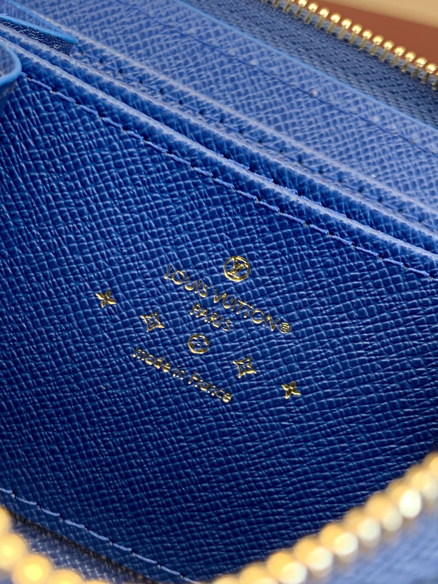 LV高仿丹寧Monogram拉鍊短夾 藍色牛仔精品女款| 10 LV高仿丹寧Monogram拉鍊短夾 藍色牛仔精品女款