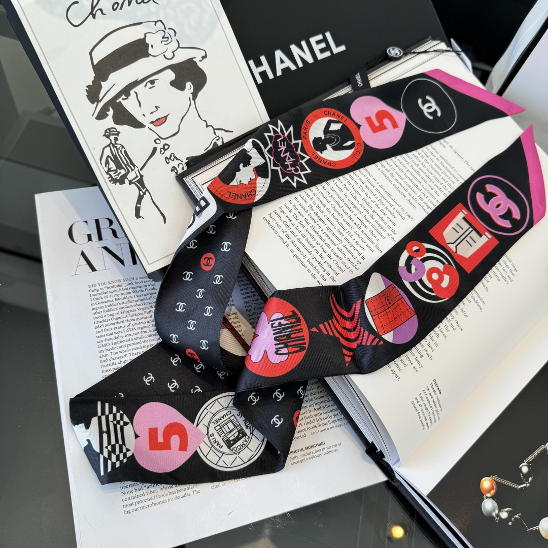 Chanel彩色圖騰絲巾女 一比一高級感圍巾 原單百搭時尚配件| 8 Chanel彩色圖騰絲巾女 一比一高級感圍巾 原單百搭時尚配件