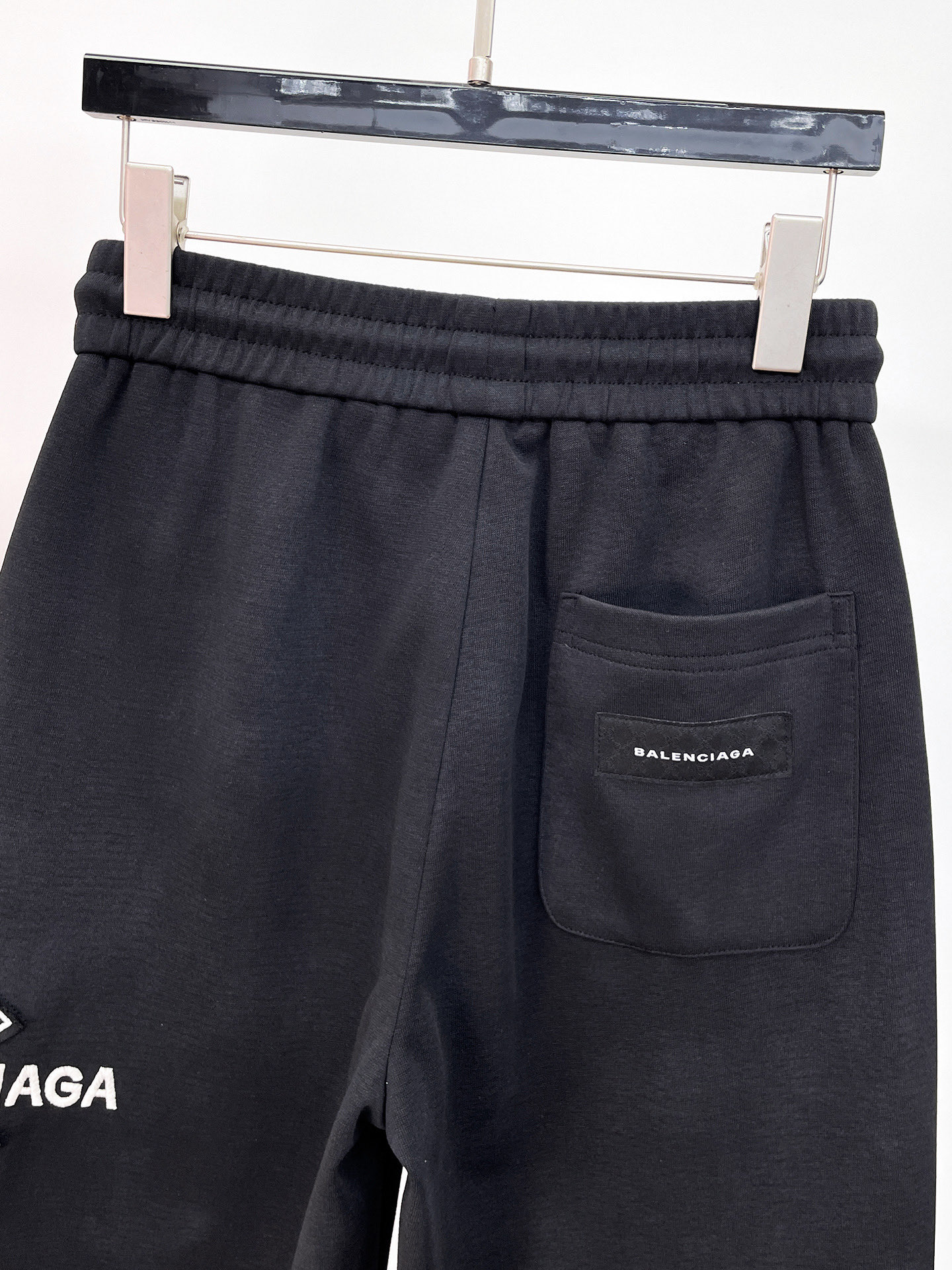 Balenciaga 高仿 男款運動短褲 字母印花寬鬆款 休閒街頭風| 11 Balenciaga 高仿 男款運動短褲 字母印花寬鬆款 休閒街頭風