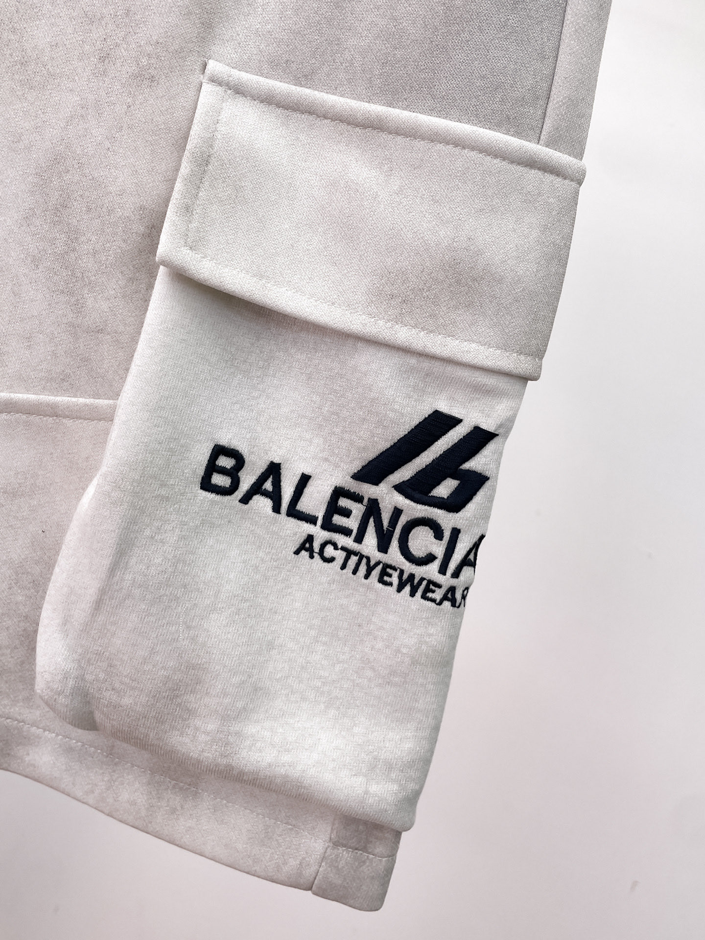 Balenciaga 一比一 男款抽繩短褲 側邊大Logo設計 潮流休閒款| 15 Balenciaga 一比一 男款抽繩短褲 側邊大Logo設計 潮流休閒款