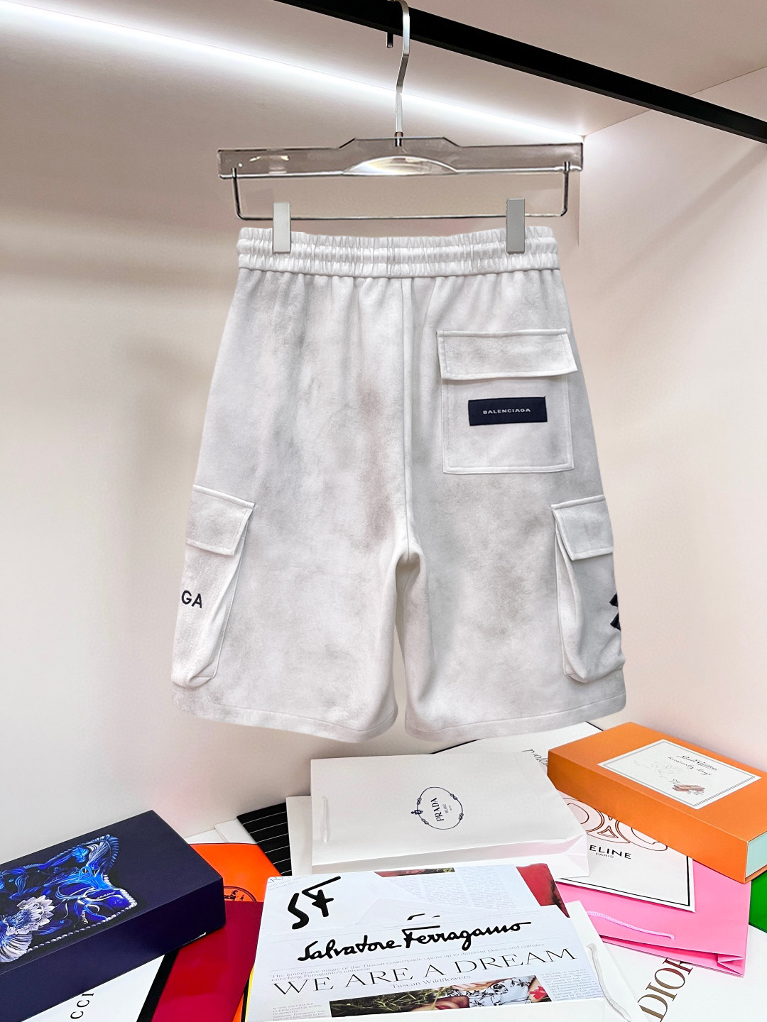 Balenciaga 一比一 男款抽繩短褲 側邊大Logo設計 潮流休閒款| 14 Balenciaga 一比一 男款抽繩短褲 側邊大Logo設計 潮流休閒款