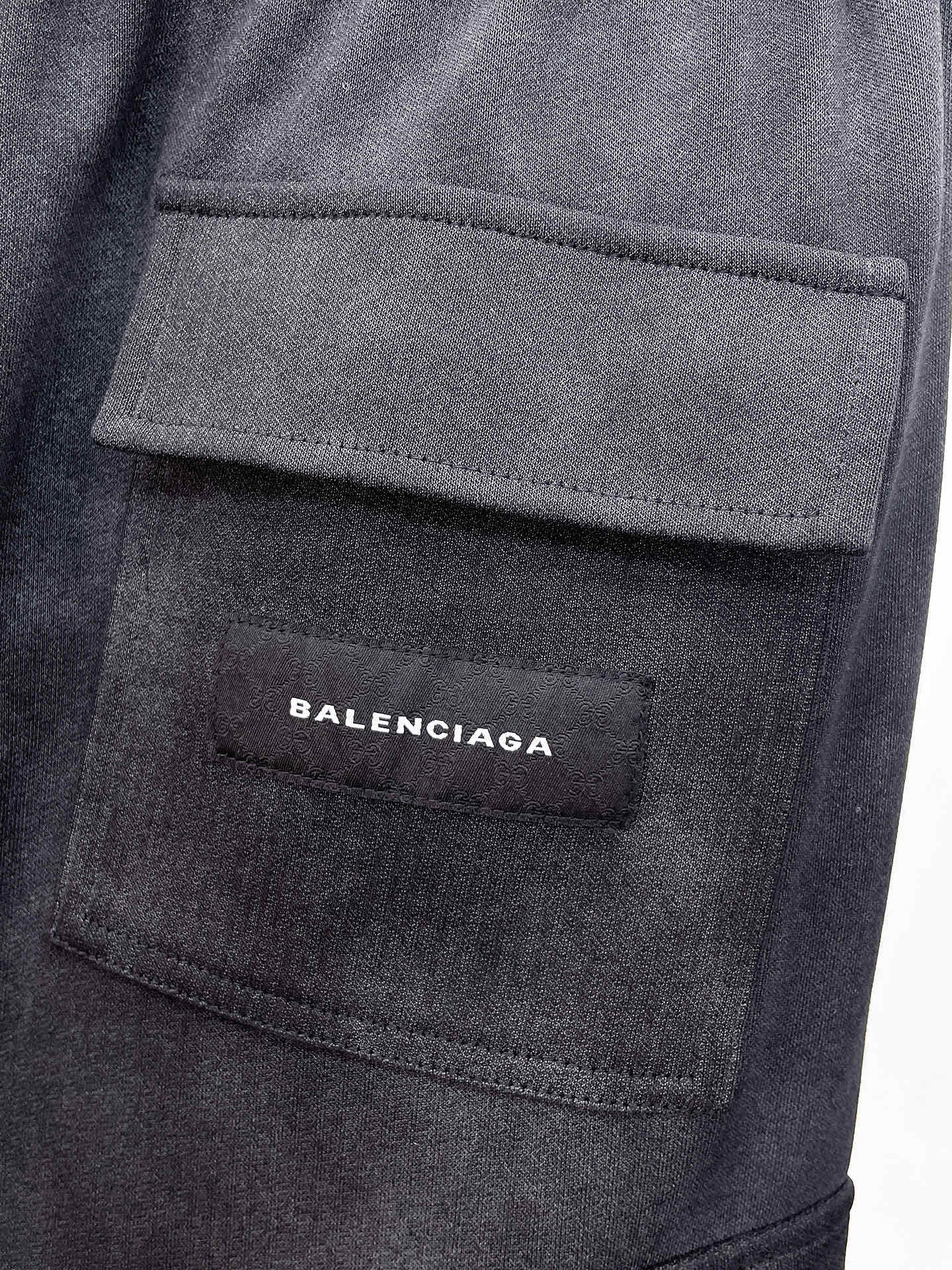 Balenciaga 復刻 男款工裝短褲 雙口袋設計 寬鬆機能風| 7 Balenciaga 復刻 男款工裝短褲 雙口袋設計 寬鬆機能風