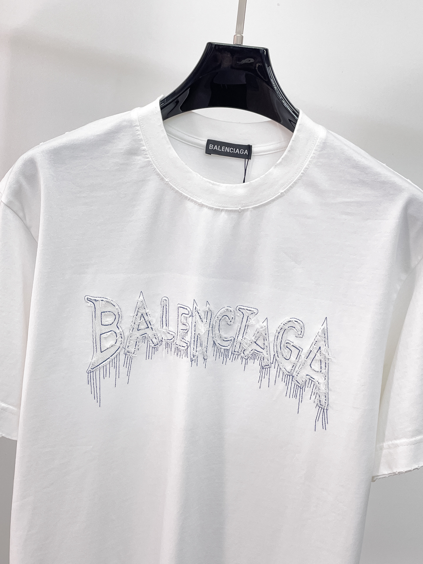 Balenciaga 復刻 男款短袖T恤 立體滴膠字母設計 簡約百搭款| 13 Balenciaga 復刻 男款短袖T恤 立體滴膠字母設計 簡約百搭款