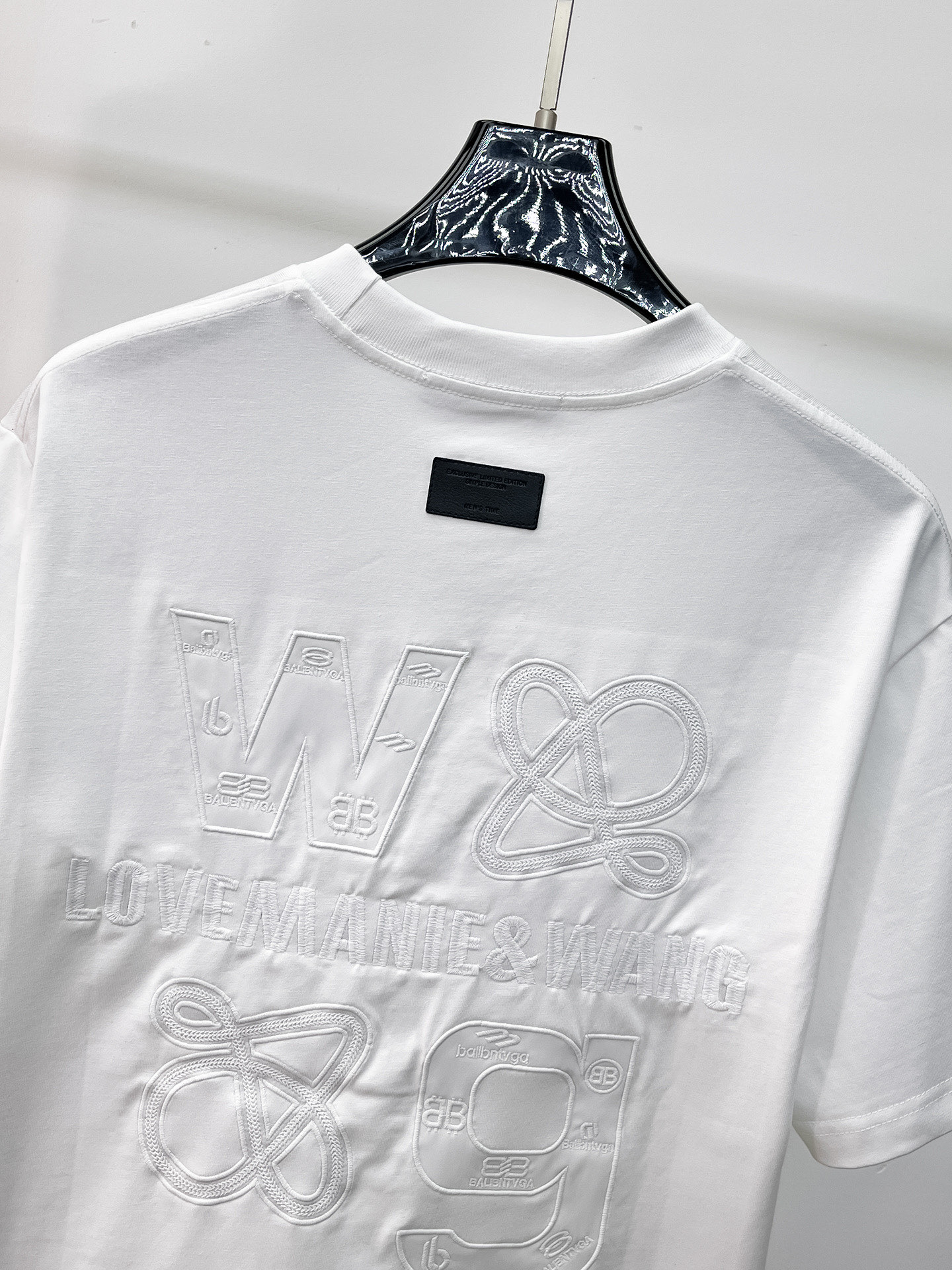 Balenciaga 原單 男款短袖T恤 立體壓紋Logo 簡約休閒款| 12 Balenciaga 原單 男款短袖T恤 立體壓紋Logo 簡約休閒款