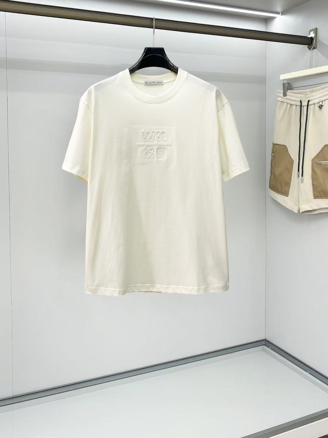 Balenciaga A貨 男款短袖T恤 壓紋Logo設計 百搭簡約款| 3 Balenciaga A貨 男款短袖T恤 壓紋Logo設計 百搭簡約款