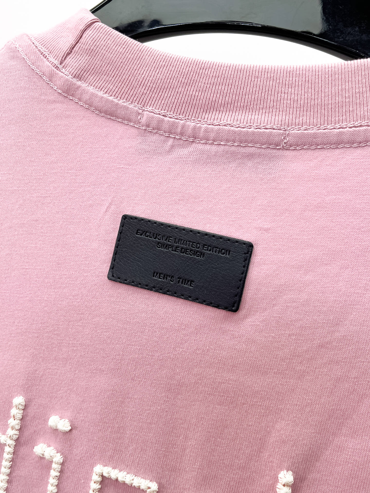 Balenciaga 高仿 男款短袖T恤 小Logo刺繡設計 簡約百搭款| 8 Balenciaga 高仿 男款短袖T恤 小Logo刺繡設計 簡約百搭款