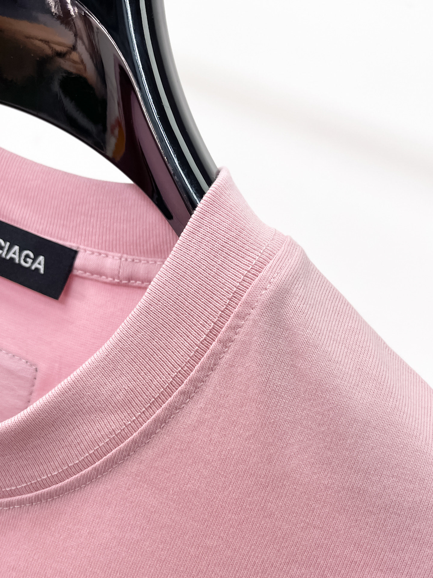 Balenciaga 高仿 男款短袖T恤 小Logo刺繡設計 簡約百搭款| 7 Balenciaga 高仿 男款短袖T恤 小Logo刺繡設計 簡約百搭款