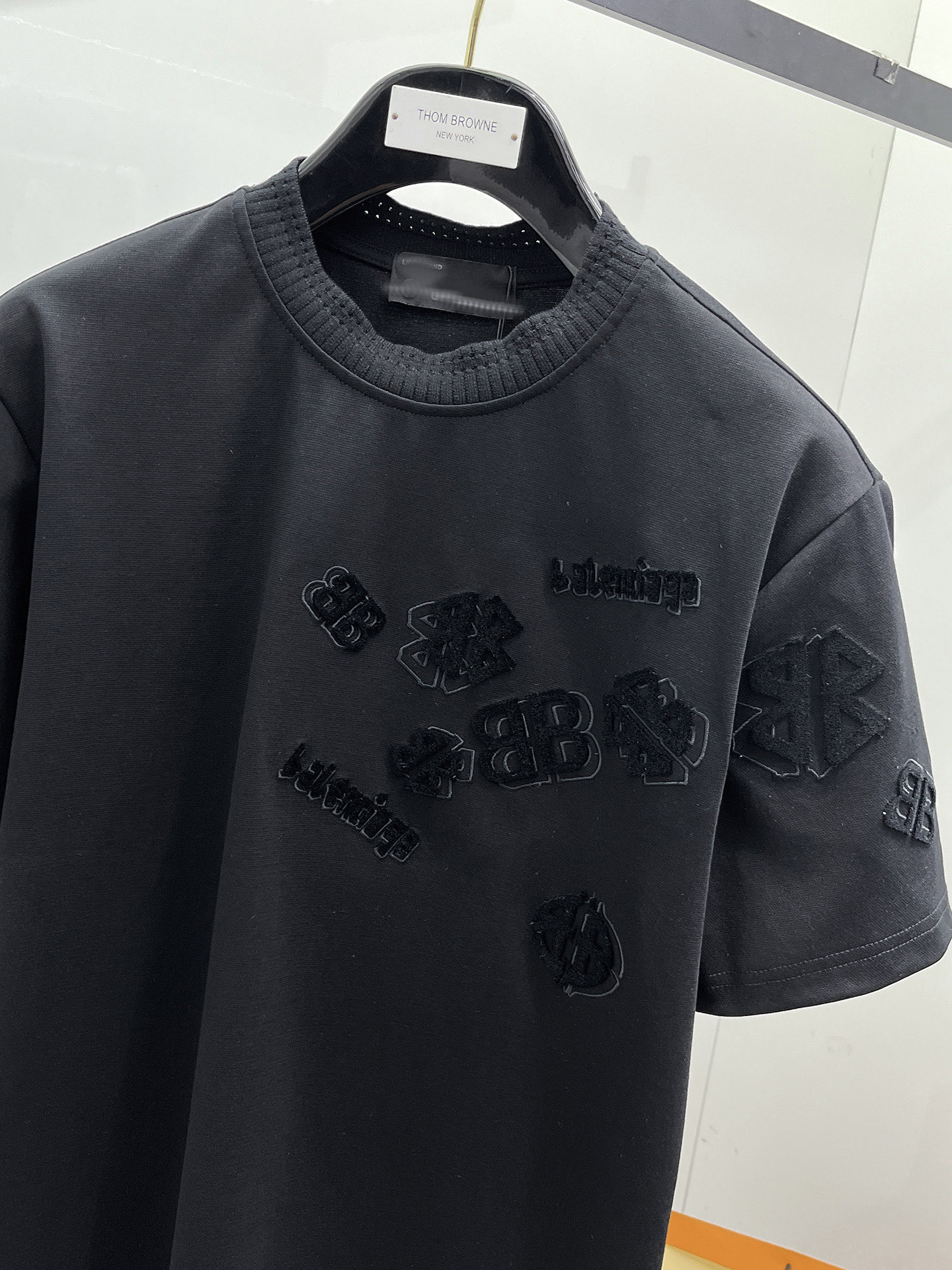 Balenciaga 原單 男款 重工刺繡Logo短袖T恤 高級感街頭風| 13 Balenciaga 原單 男款 重工刺繡Logo短袖T恤 高級感街頭風