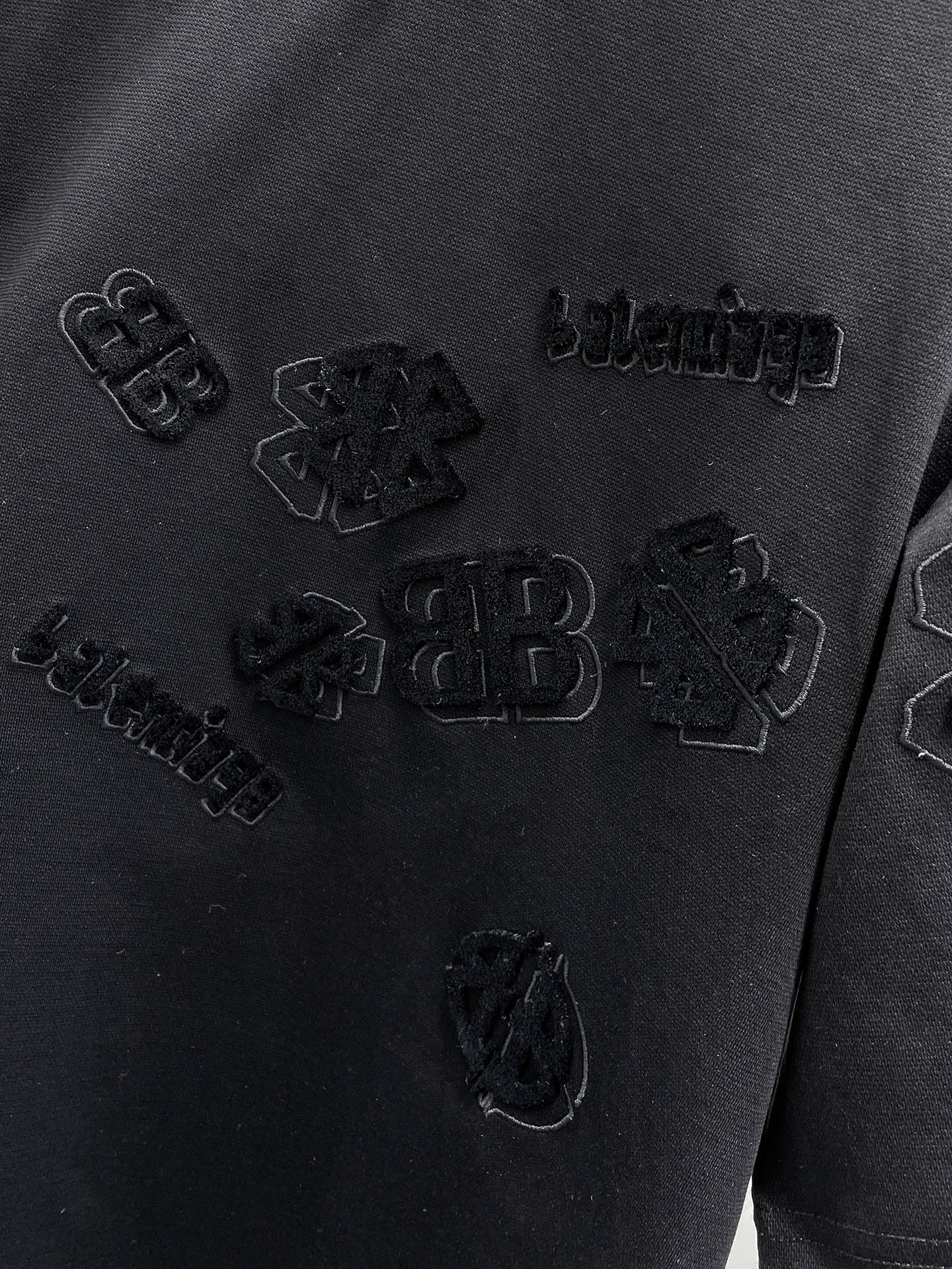 Balenciaga 原單 男款 重工刺繡Logo短袖T恤 高級感街頭風| 11 Balenciaga 原單 男款 重工刺繡Logo短袖T恤 高級感街頭風
