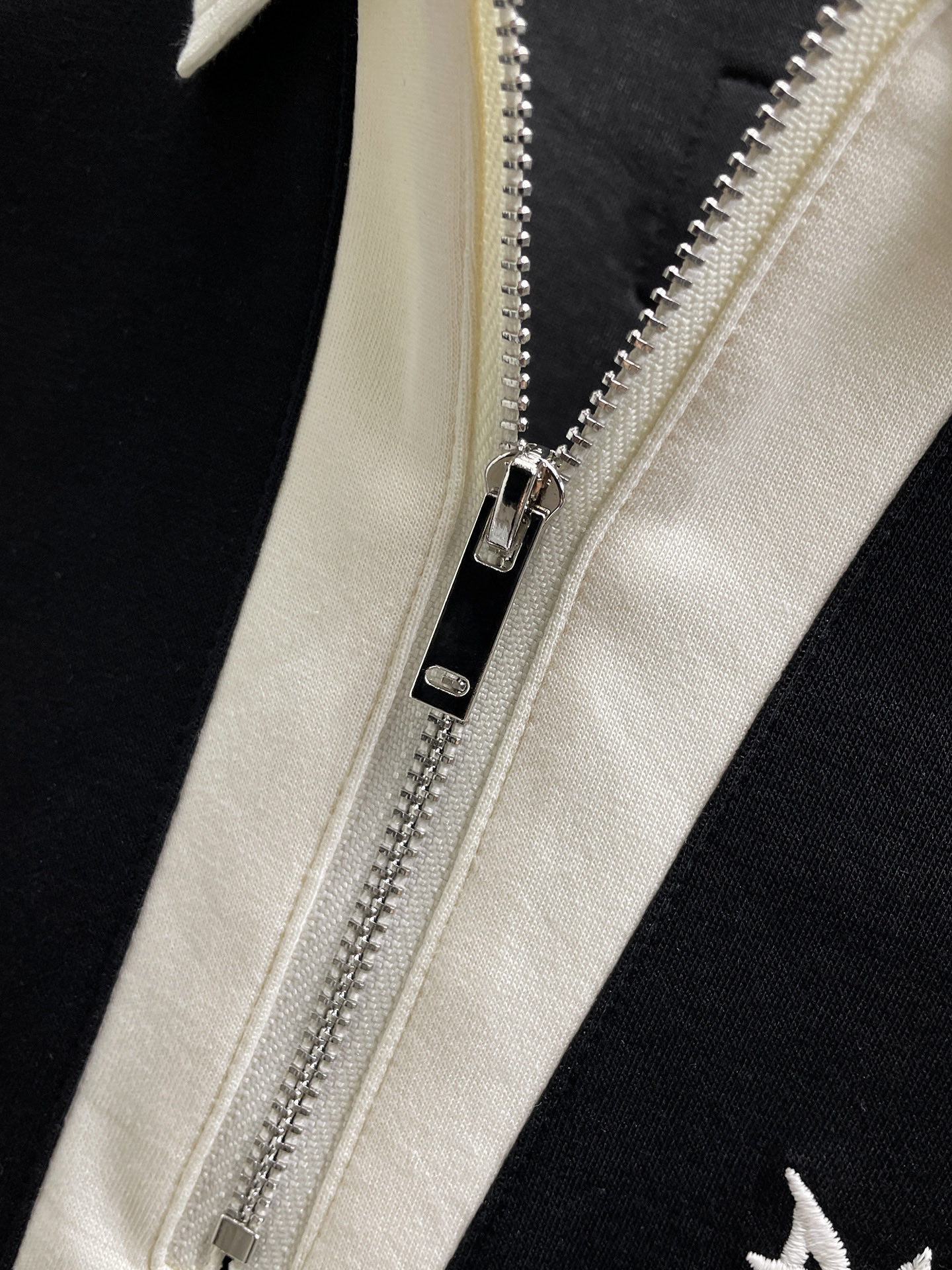 Balenciaga A貨 男款 拼接設計拉鍊POLO短袖T恤 百搭機能風| 9 Balenciaga A貨 男款 拼接設計拉鍊POLO短袖T恤 百搭機能風