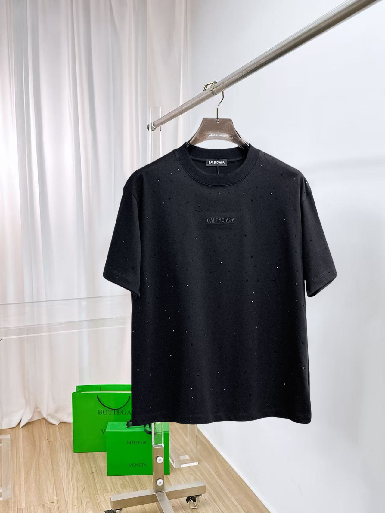 Balenciaga 一比一 男款滿版鑽石黑色短袖T恤 潮流百搭款