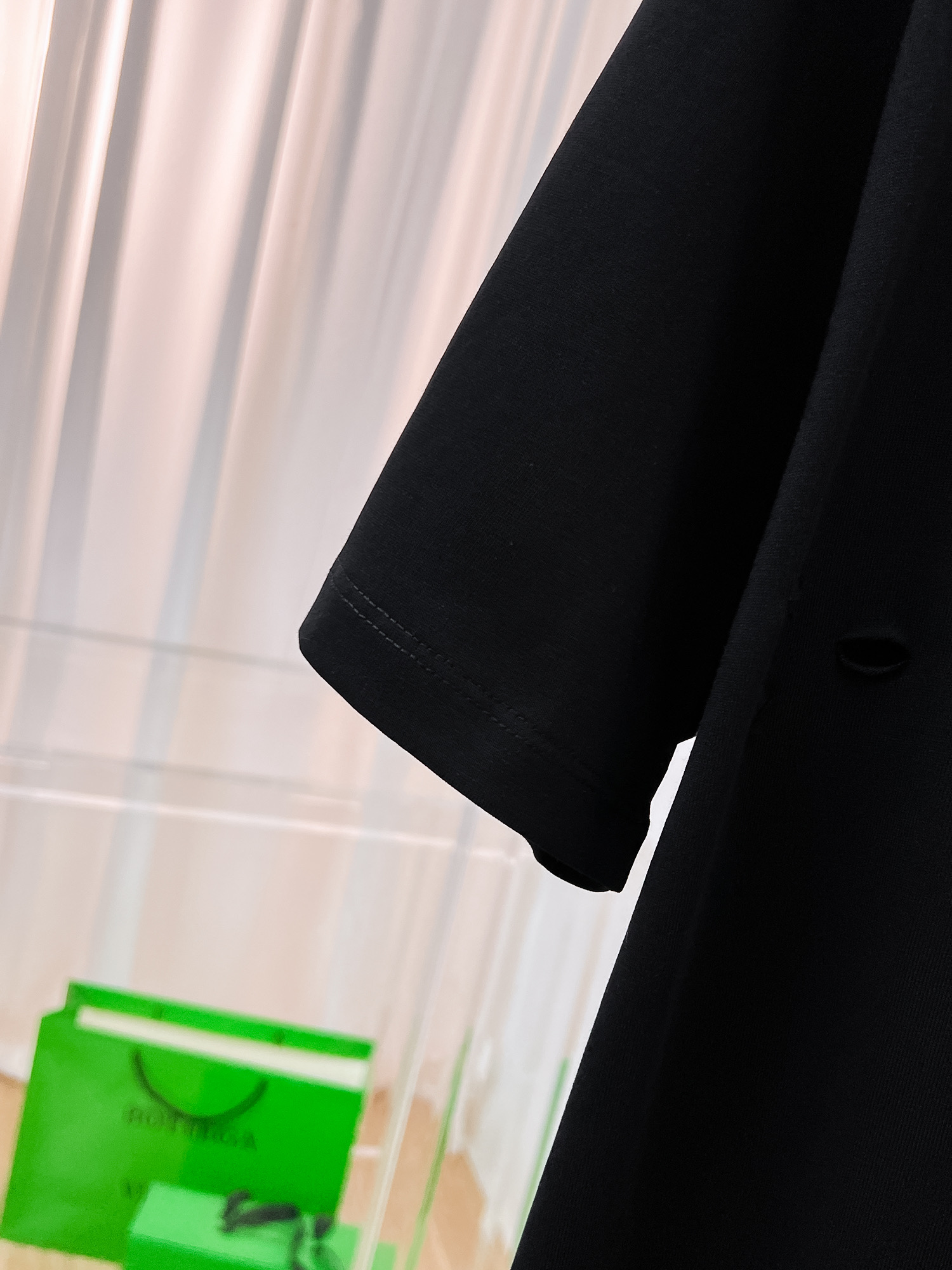 Balenciaga A貨 男款B字LOGO印花短袖T恤 簡約百搭款| 10 Balenciaga A貨 男款B字LOGO印花短袖T恤 簡約百搭款