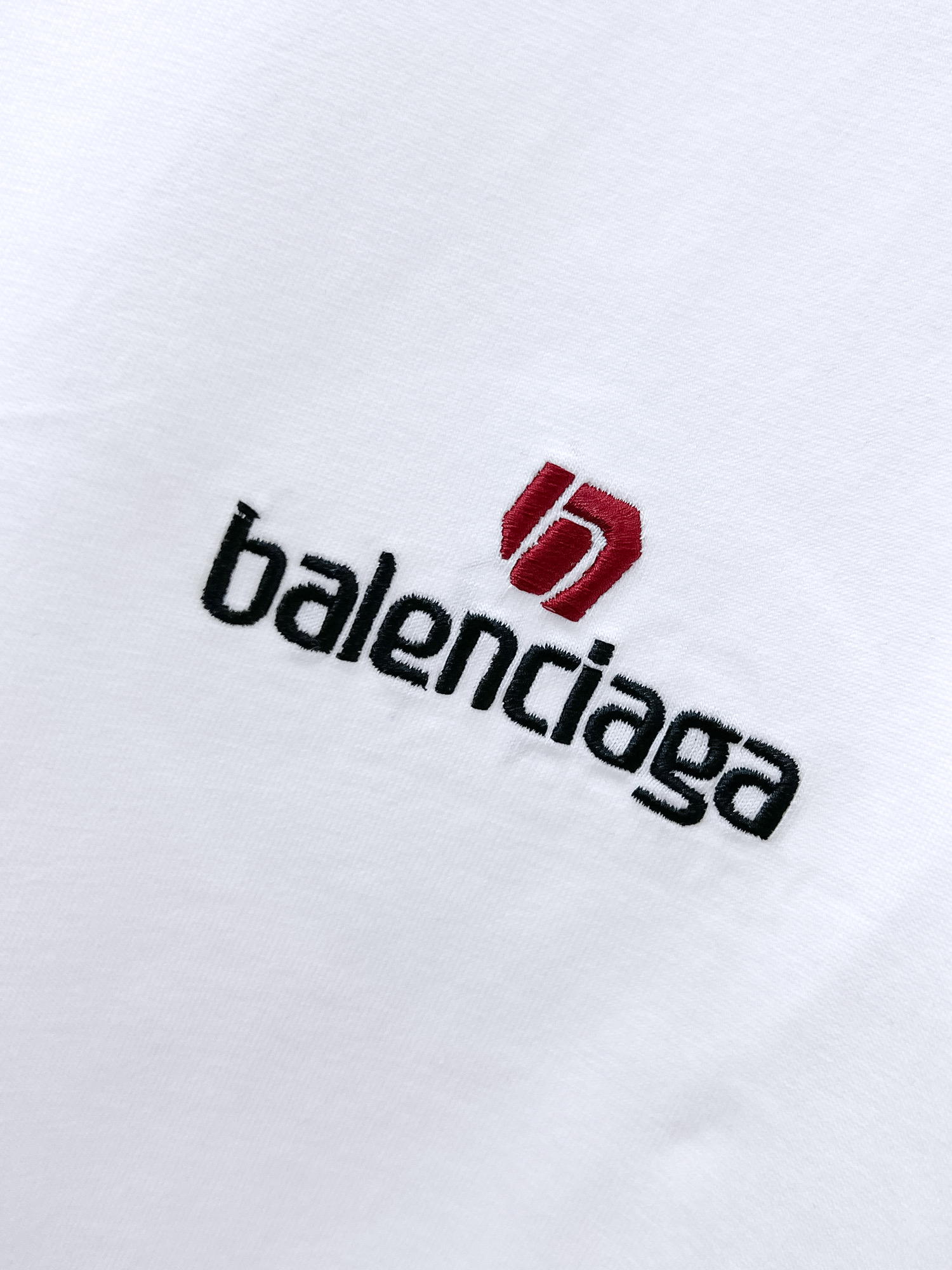 Balenciaga 一比一 男款簡約LOGO短袖T恤 百搭基礎款| 10 Balenciaga 一比一 男款簡約LOGO短袖T恤 百搭基礎款
