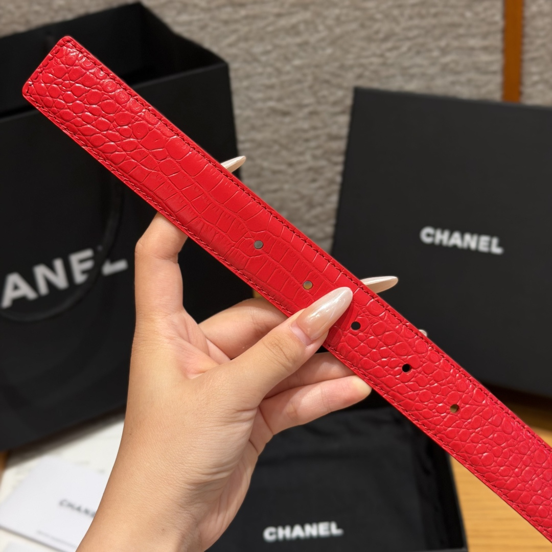Chanel A貨 女款紅色鱷魚紋皮帶 金屬方扣腰帶 百搭時尚款| 7 Chanel A貨 女款紅色鱷魚紋皮帶 金屬方扣腰帶 百搭時尚款