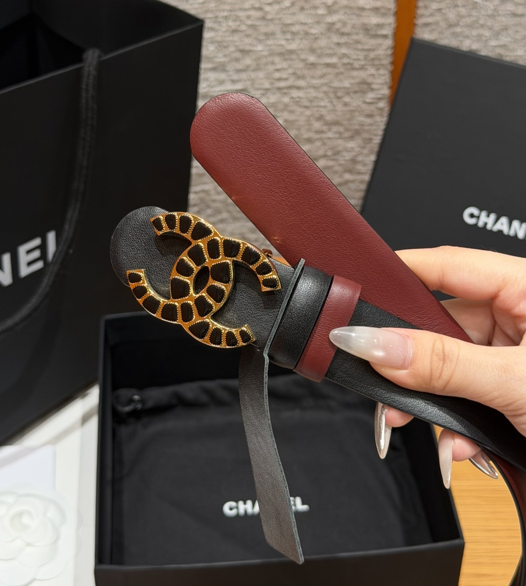 Chanel 原單 女款雙C水鑽珍珠扣皮帶 酒紅色腰帶 氣質名媛款| 12 Chanel 原單 女款雙C水鑽珍珠扣皮帶 酒紅色腰帶 氣質名媛款