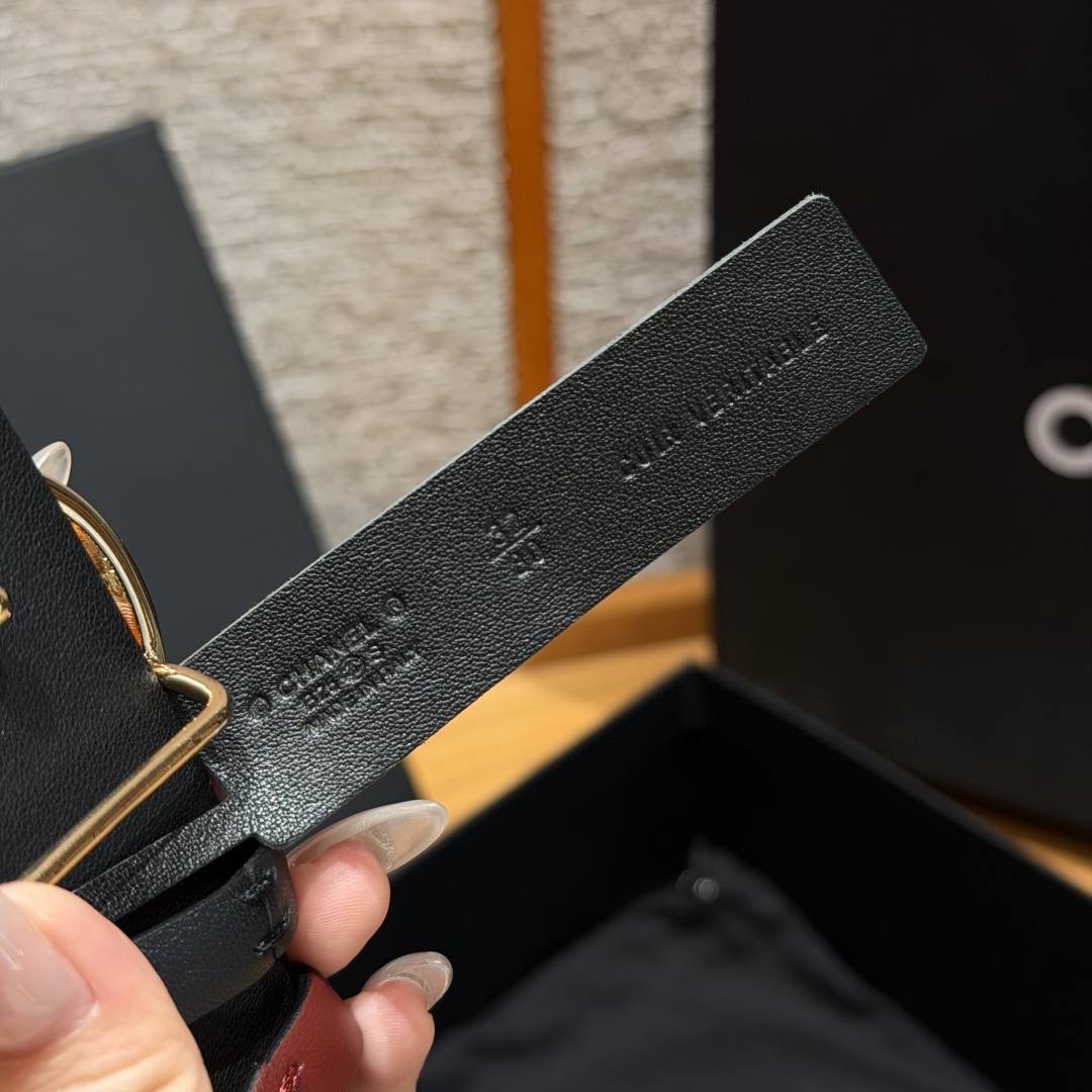 Chanel 高仿 女款珍珠雙C圓扣皮帶 酒紅色時尚腰帶 名媛風款| 7 Chanel 高仿 女款珍珠雙C圓扣皮帶 酒紅色時尚腰帶 名媛風款