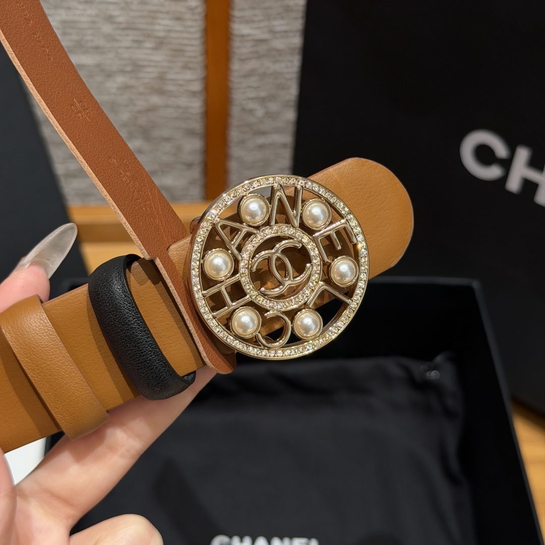 Chanel 一比一珍珠圓形Logo雙面牛皮時尚皮帶咖啡色| 11 Chanel 一比一珍珠圓形Logo雙面牛皮時尚皮帶咖啡色