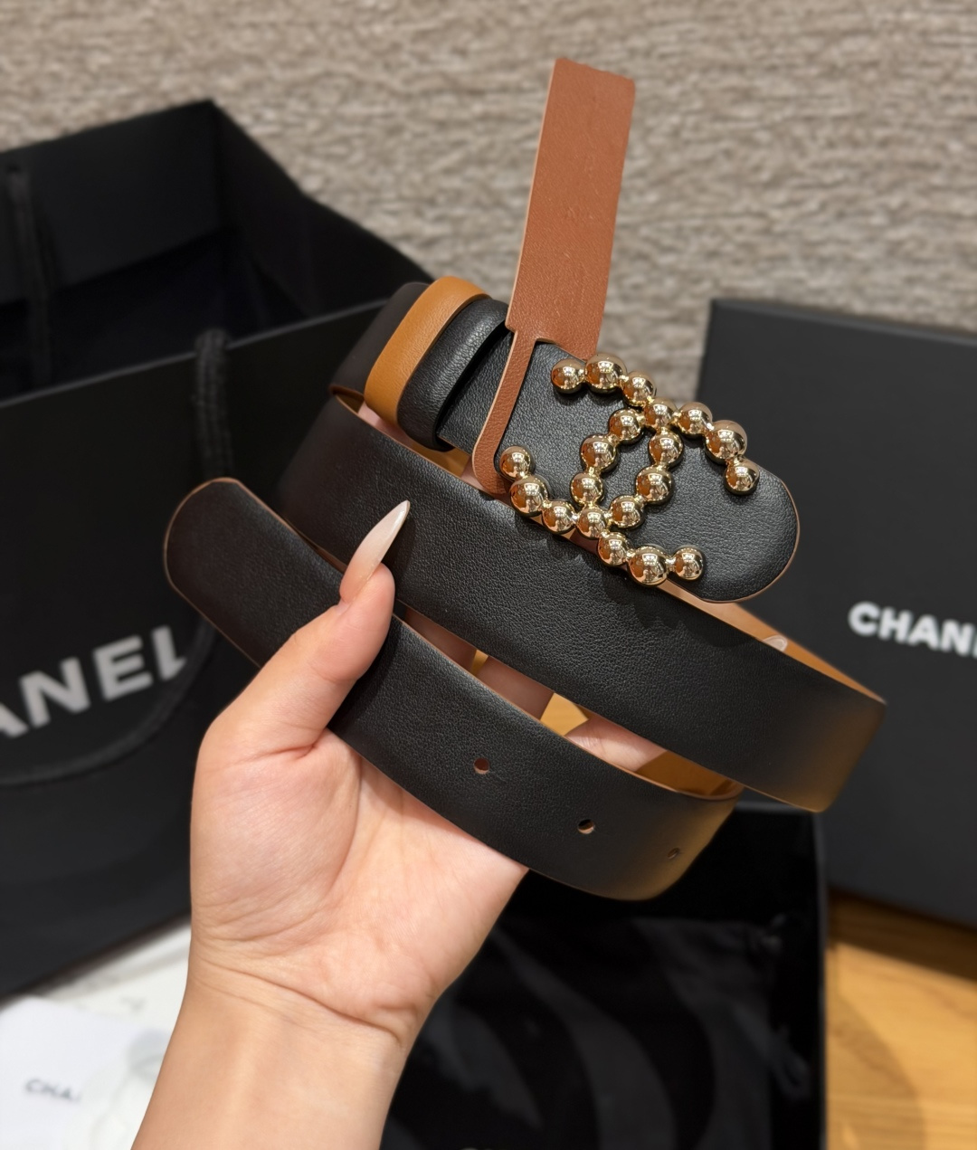 Chanel 原單金屬球珠CC雙色皮革時尚皮帶黑棕色| 11 Chanel 原單金屬球珠CC雙色皮革時尚皮帶黑棕色
