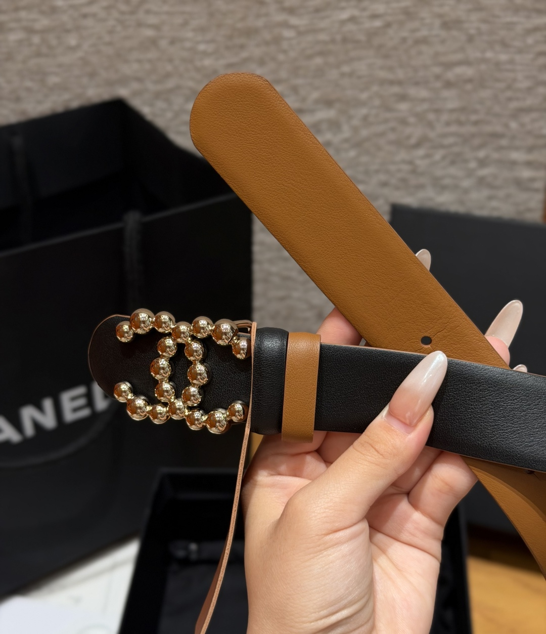 Chanel 原單金屬球珠CC雙色皮革時尚皮帶黑棕色| 10 Chanel 原單金屬球珠CC雙色皮革時尚皮帶黑棕色