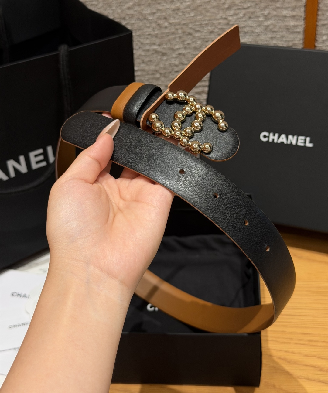 Chanel 原單金屬球珠CC雙色皮革時尚皮帶黑棕色| 9 Chanel 原單金屬球珠CC雙色皮革時尚皮帶黑棕色