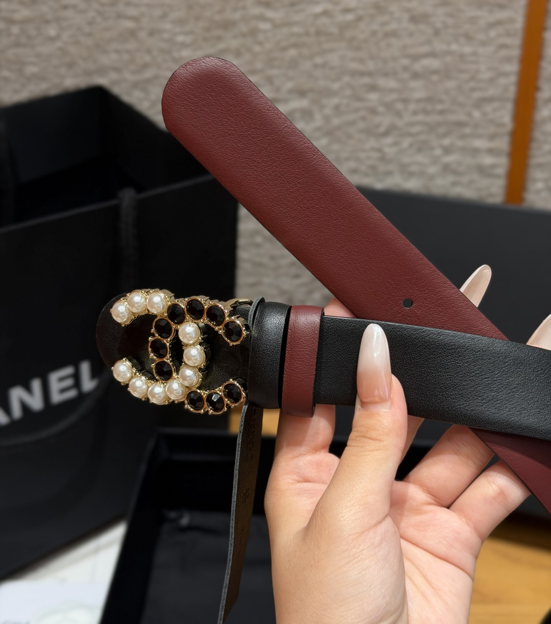 Chanel A貨珍珠黑寶石雙色CC扣牛皮皮帶黑色| 12 Chanel A貨珍珠黑寶石雙色CC扣牛皮皮帶黑色