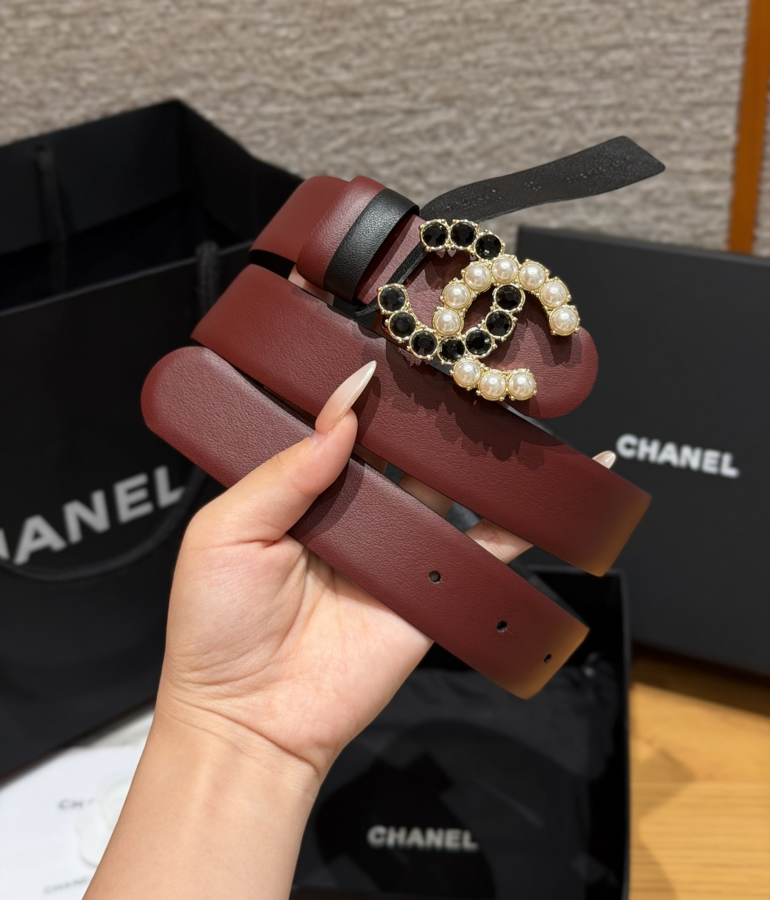 Chanel 原單珍珠黑寶石CC扣牛皮皮帶酒紅色| 13 Chanel 原單珍珠黑寶石CC扣牛皮皮帶酒紅色