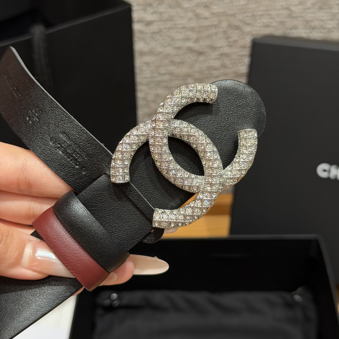 Chanel 原單滿鑽雙C扣雙面牛皮時尚皮帶黑酒紅色| 10 Chanel 原單滿鑽雙C扣雙面牛皮時尚皮帶黑酒紅色