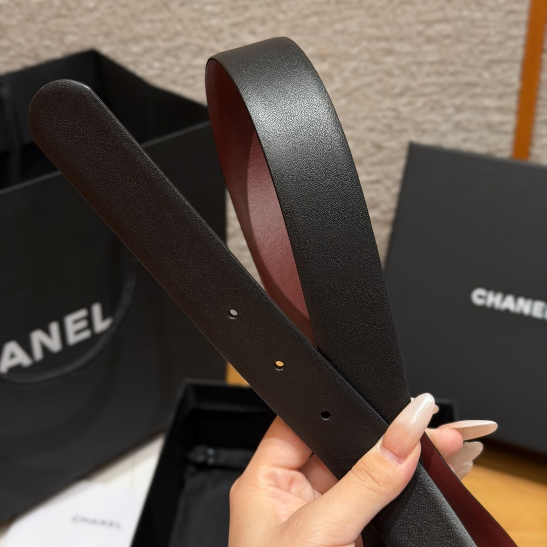 Chanel 原單滿鑽雙C扣雙面牛皮時尚皮帶黑酒紅色| 7 Chanel 原單滿鑽雙C扣雙面牛皮時尚皮帶黑酒紅色