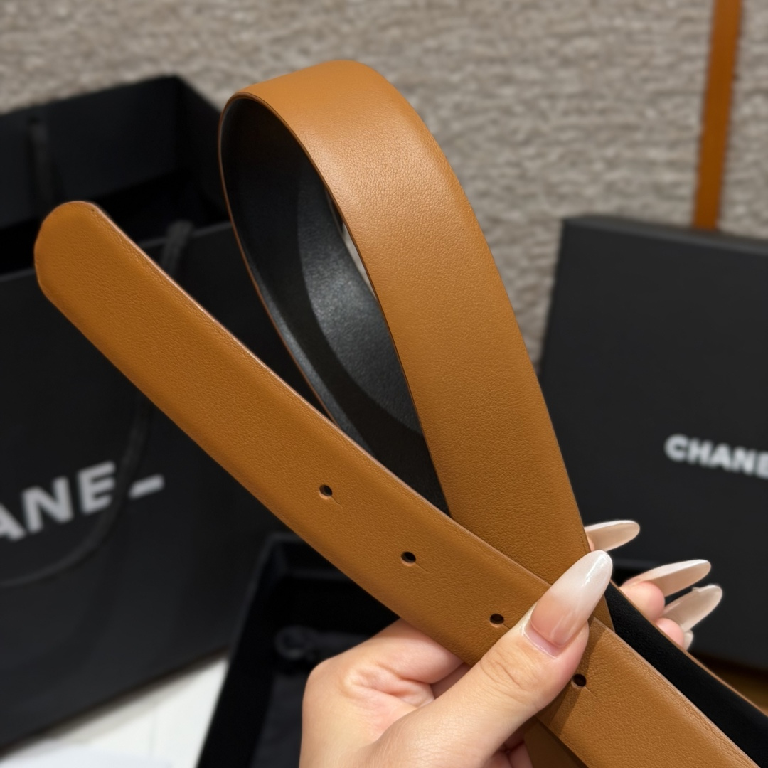 Chanel一比一雙面牛皮滿鑽雙C扣女士皮帶| 7 Chanel一比一雙面牛皮滿鑽雙C扣女士皮帶