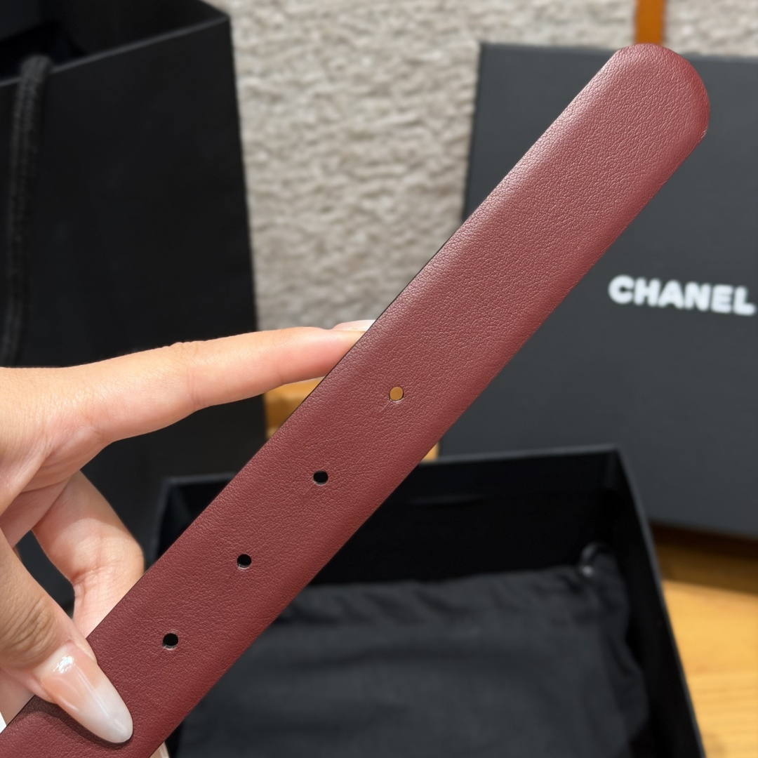ChanelA貨酒红色琺瑯雙C扣女士精品皮帶| 8 ChanelA貨酒红色琺瑯雙C扣女士精品皮帶