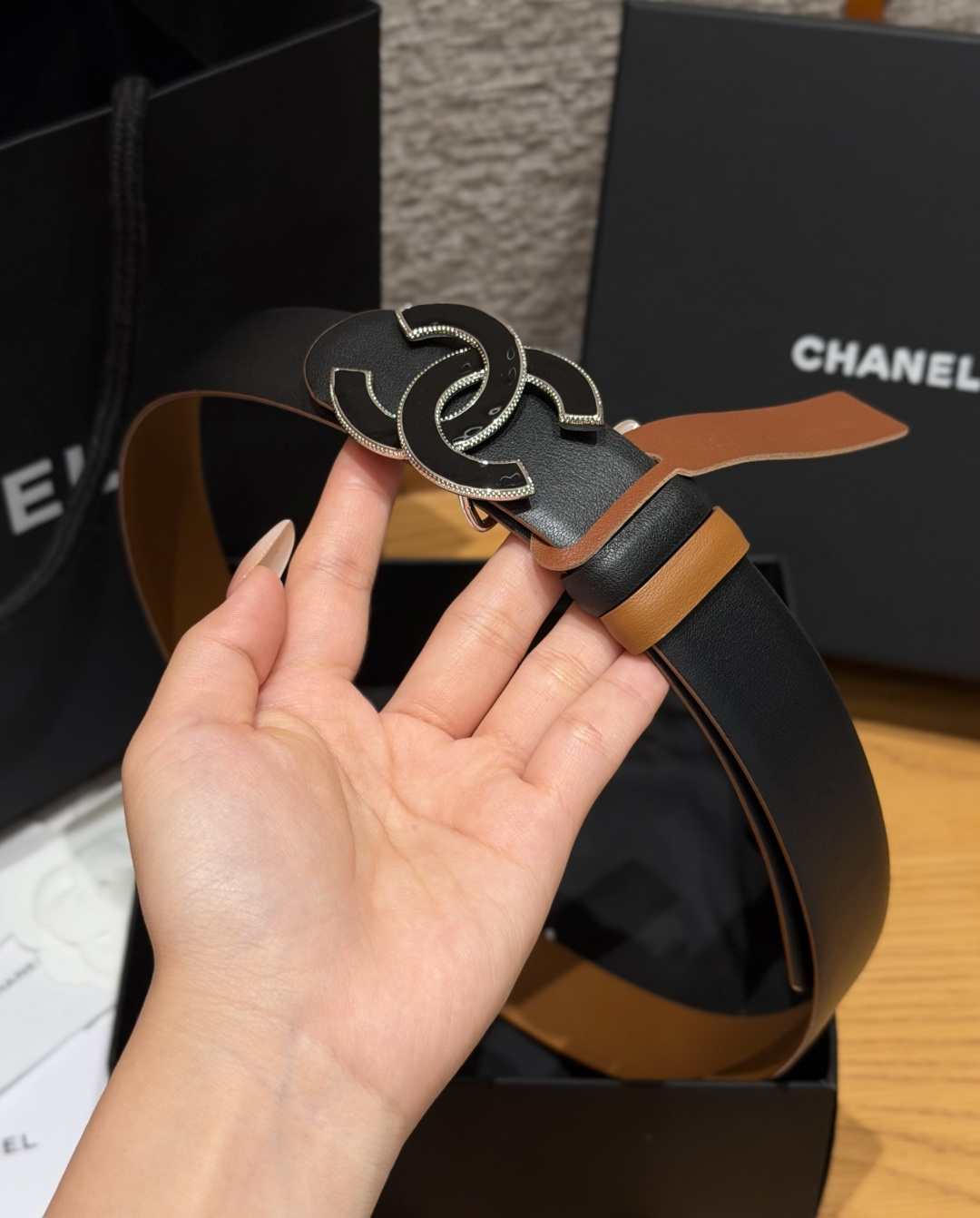 Chanel高仿黑棕色琺瑯雙C扣女士腰帶