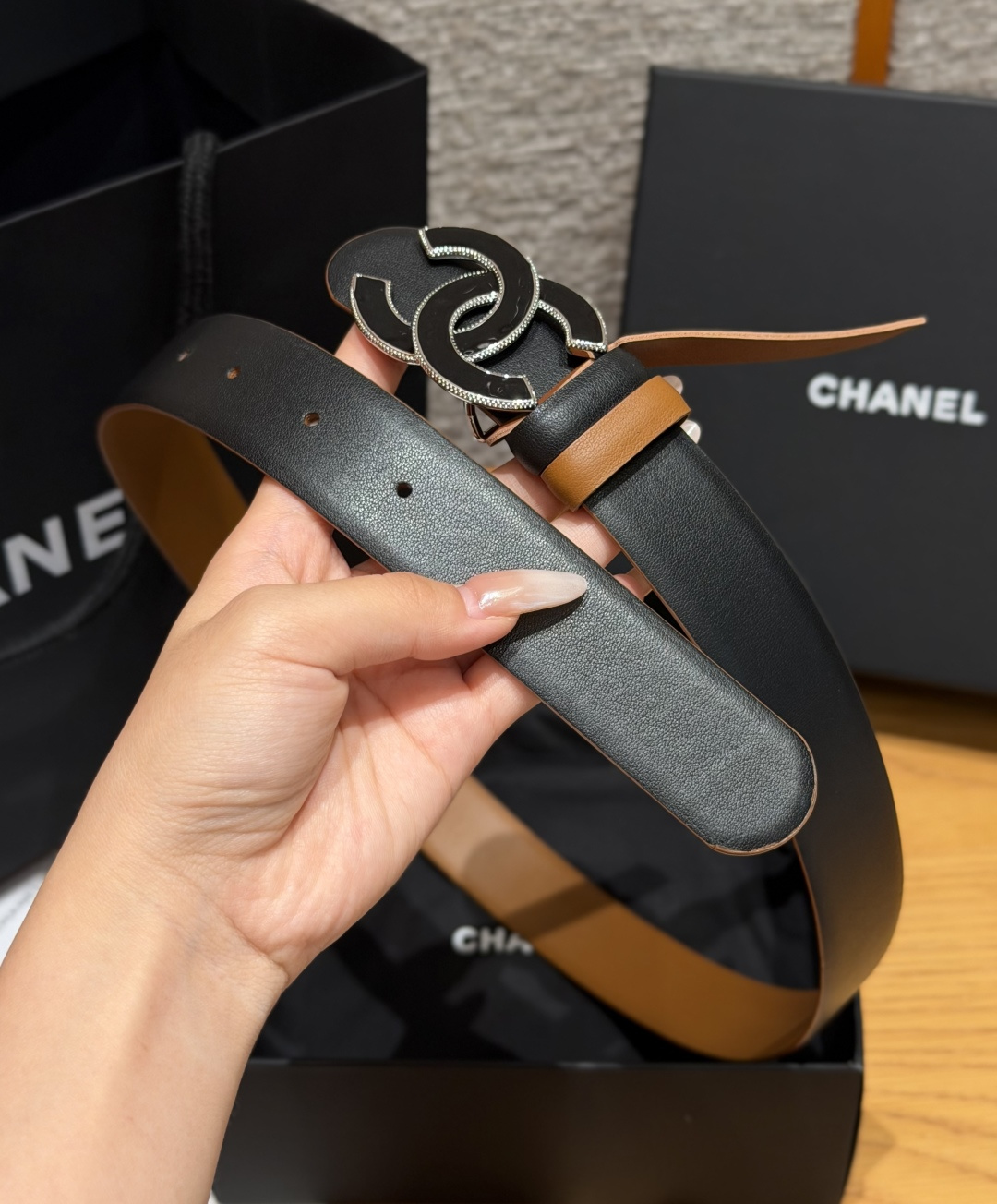 Chanel高仿黑棕色琺瑯雙C扣女士腰帶
