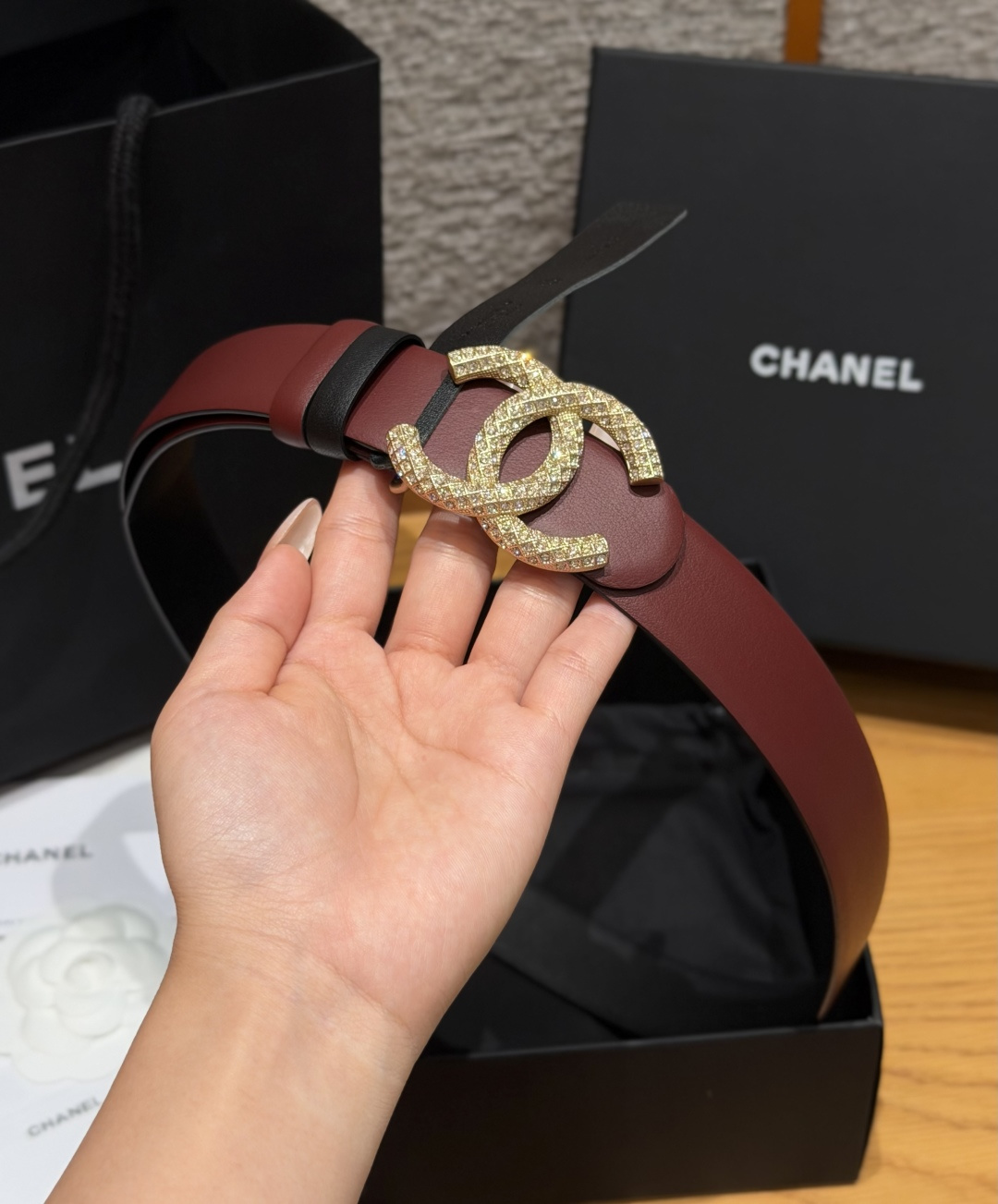Chanel一比一酒紅雙面滿鑽雙C精品皮帶| 3 Chanel一比一酒紅雙面滿鑽雙C精品皮帶