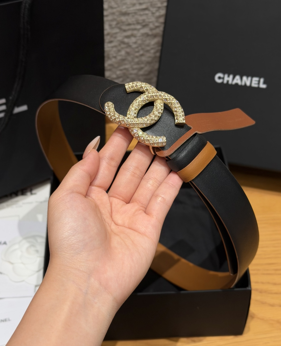 Chanel原單焦糖棕黑滿鑽雙C女士牛皮腰帶| 3 Chanel原單焦糖棕黑滿鑽雙C女士牛皮腰帶