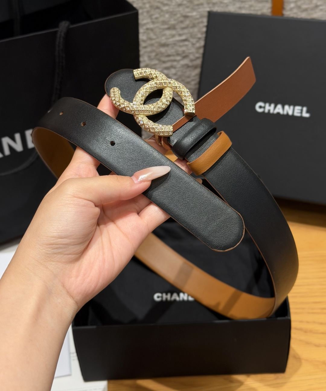 Chanel原單焦糖棕黑滿鑽雙C女士牛皮腰帶| 9 Chanel原單焦糖棕黑滿鑽雙C女士牛皮腰帶