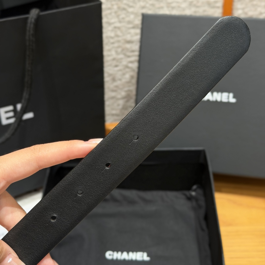 Chanel原單焦糖棕黑滿鑽雙C女士牛皮腰帶| 7 Chanel原單焦糖棕黑滿鑽雙C女士牛皮腰帶