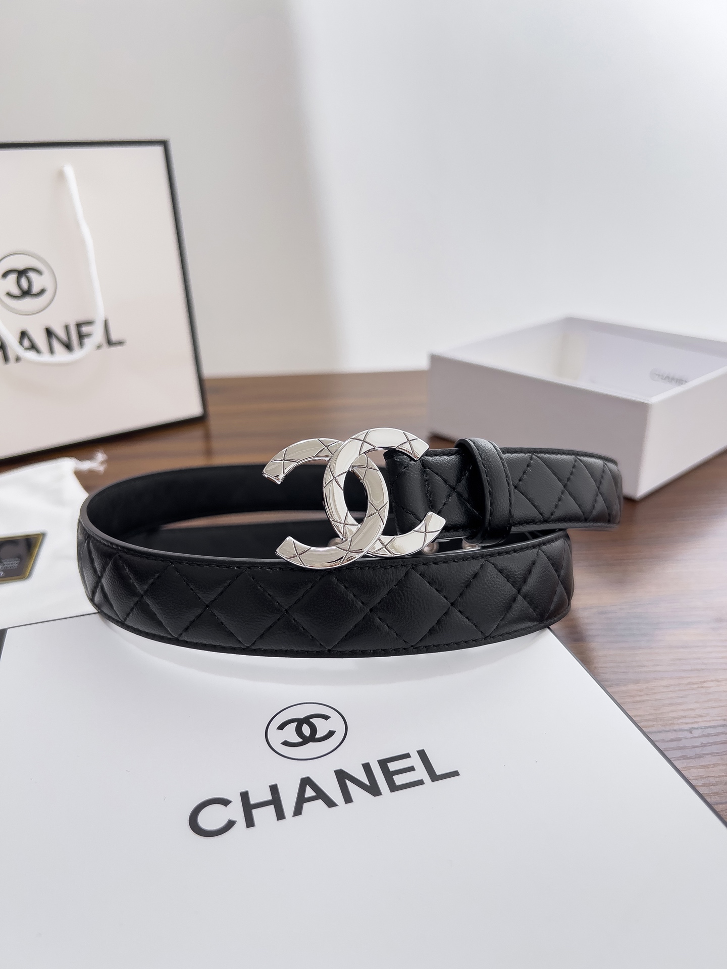 Chanel高仿菱格紋牛皮雙C女士精品腰帶| 13 Chanel高仿菱格紋牛皮雙C女士精品腰帶