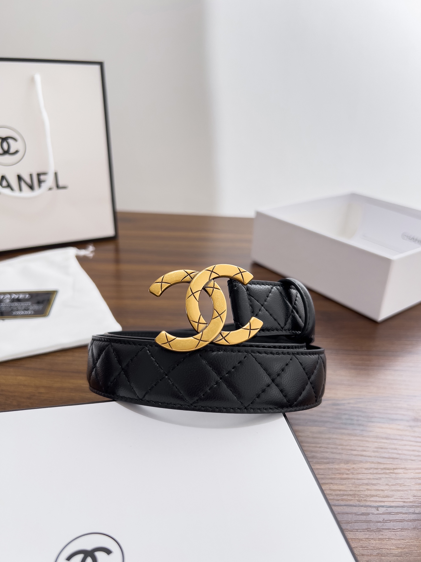 Chanel高仿菱格紋雙C金扣女士牛皮皮帶| 14 Chanel高仿菱格紋雙C金扣女士牛皮皮帶