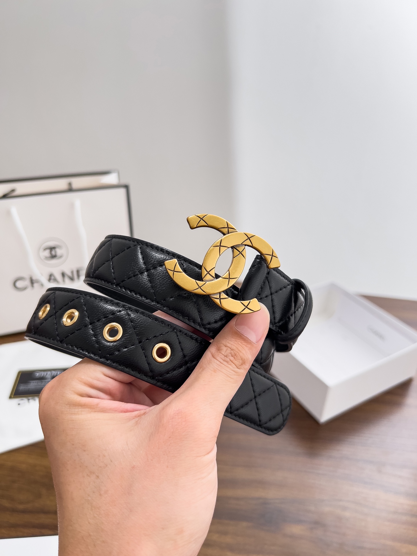 Chanel高仿菱格紋雙C金扣女士牛皮皮帶| 9 Chanel高仿菱格紋雙C金扣女士牛皮皮帶