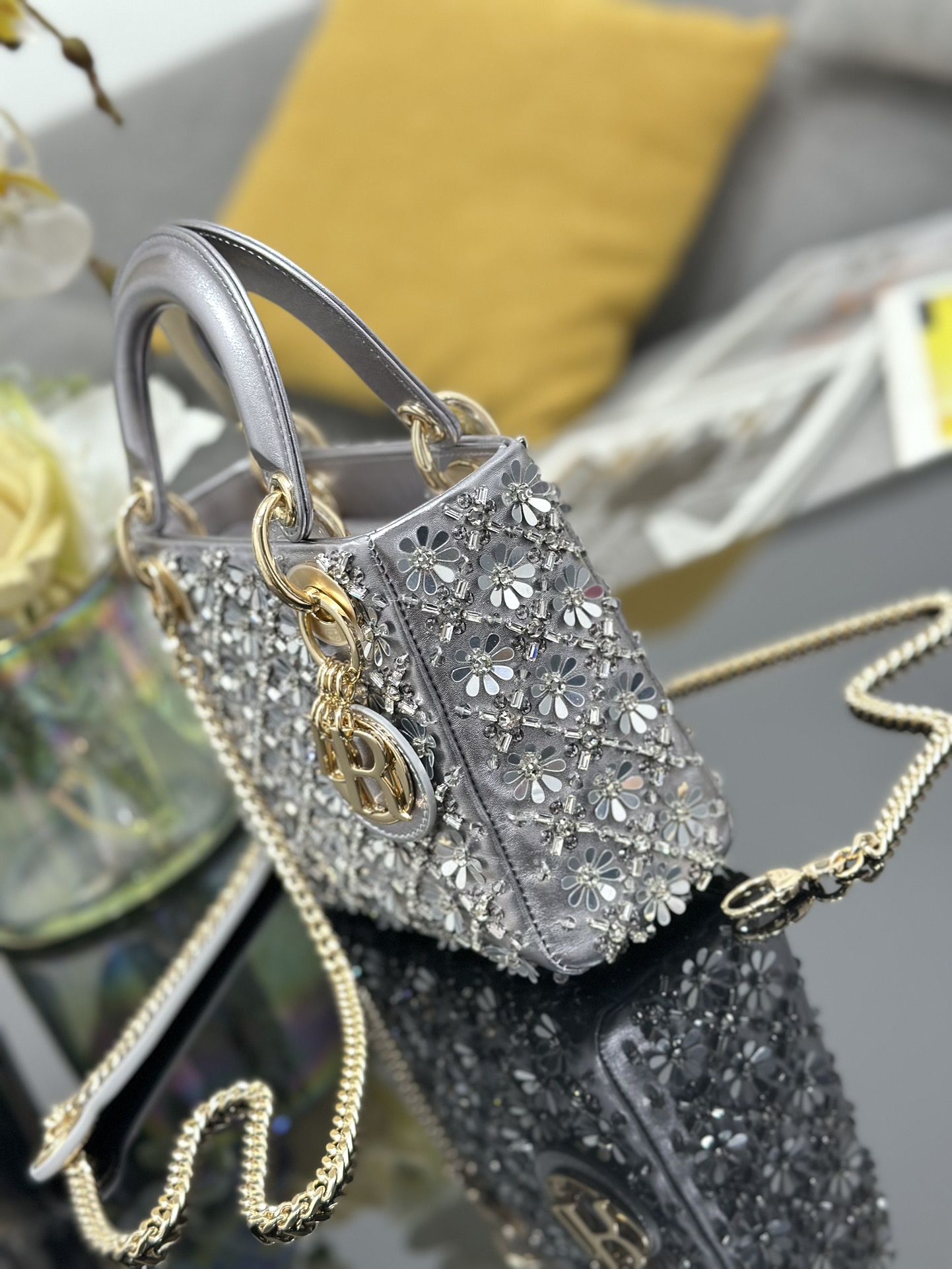 Dior 高仿 女款 Lady 花卉鏤空水鑽手提包 奢華宴會款| 13 Dior 高仿 女款 Lady 花卉鏤空水鑽手提包 奢華宴會款