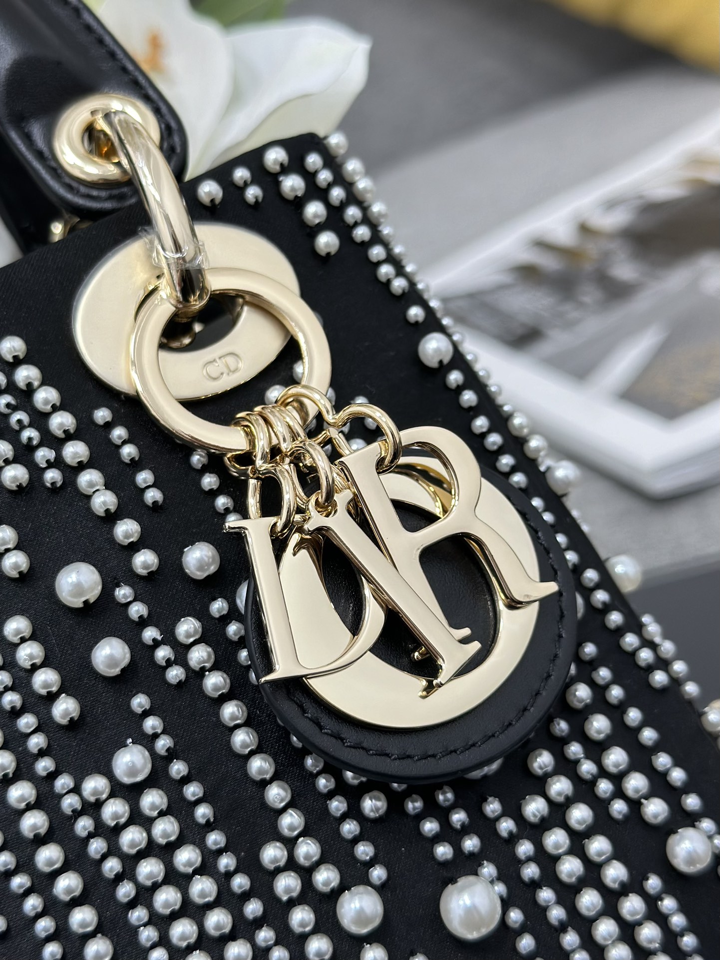 Dior A貨 女款 Lady 流蘇珍珠手提包 奢華晚宴款| 10 Dior A貨 女款 Lady 流蘇珍珠手提包 奢華晚宴款