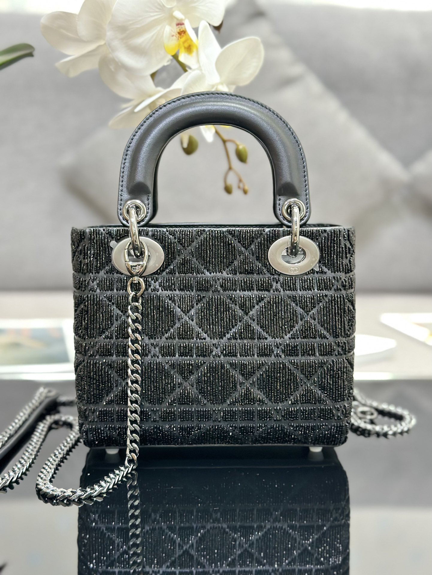Dior 一比一 女款 Lady 黑色編織亮面手提包 經典百搭款