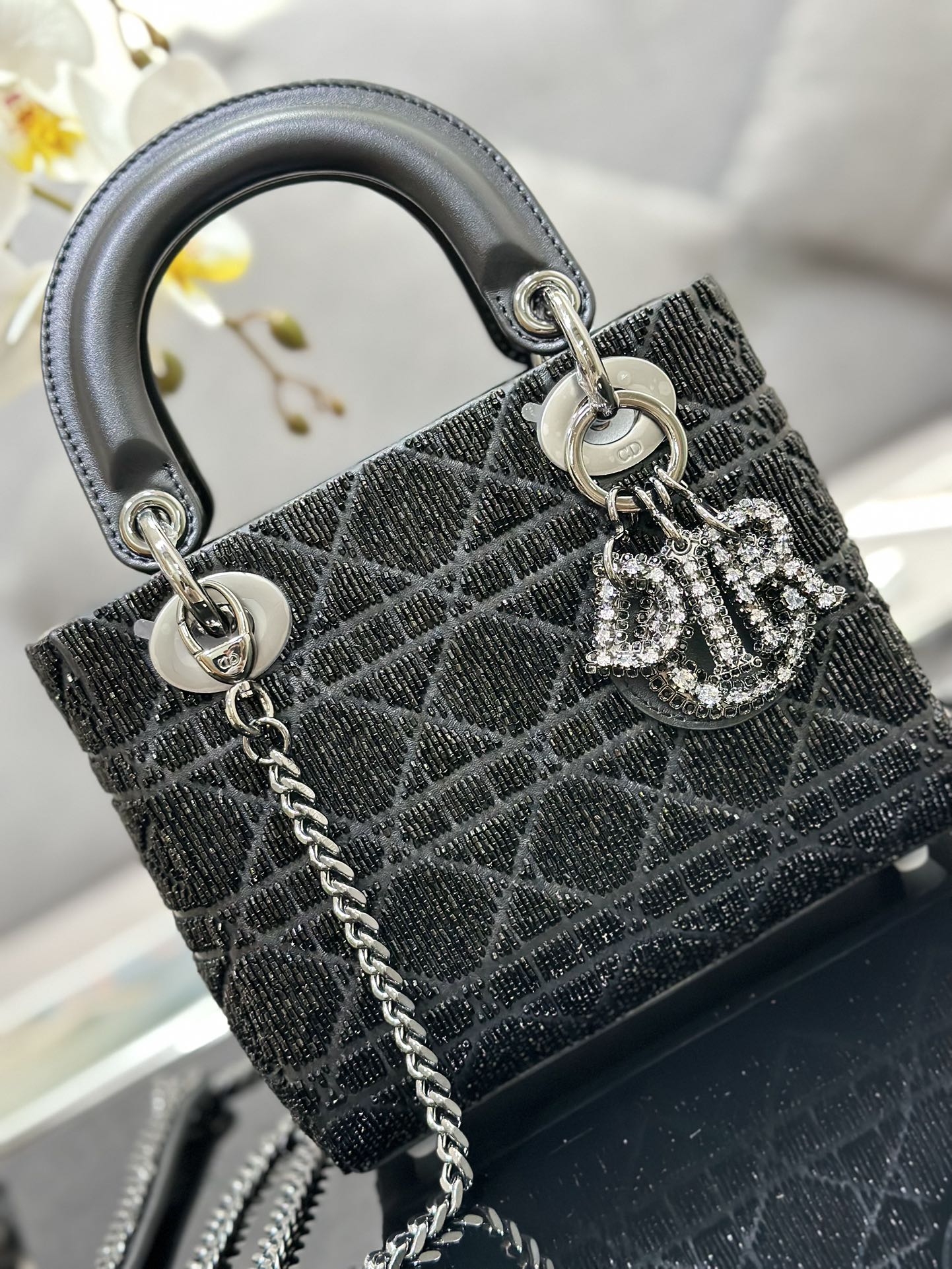 Dior 一比一 女款 Lady 黑色編織亮面手提包 經典百搭款