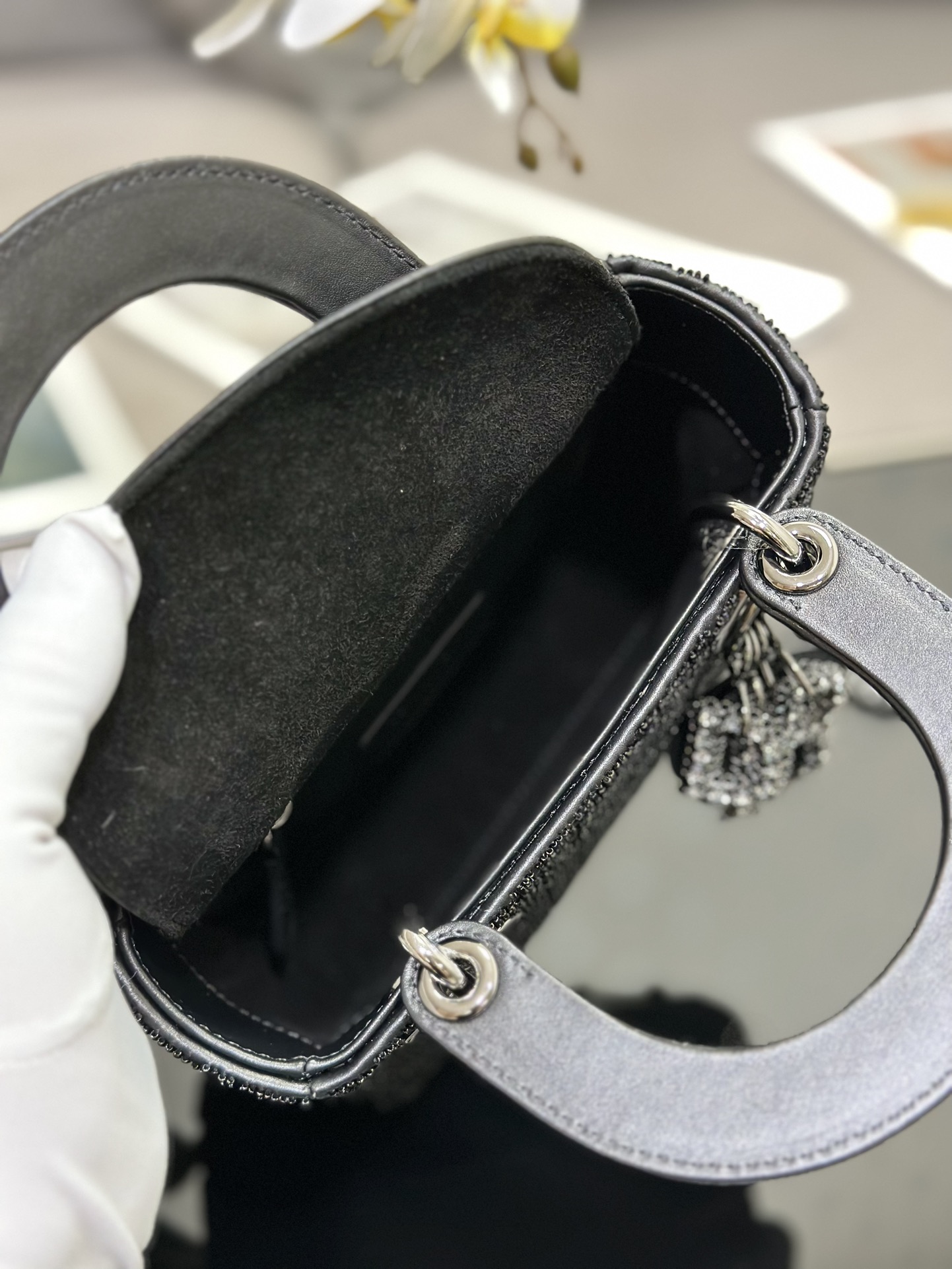 Dior 一比一 女款 Lady 黑色編織亮面手提包 經典百搭款