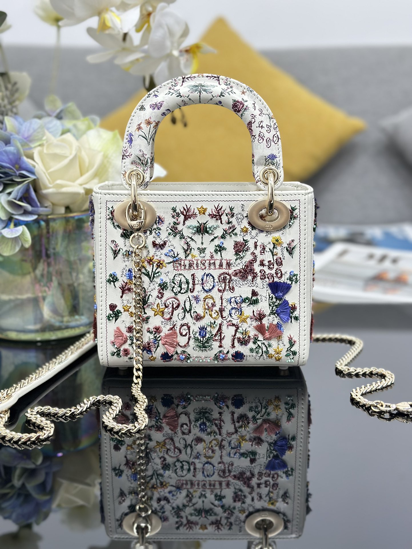 Dior A貨 女款 Lady 白色珍珠格紋手提包 優雅百搭款| 14 Dior A貨 女款 Lady 白色珍珠格紋手提包 優雅百搭款