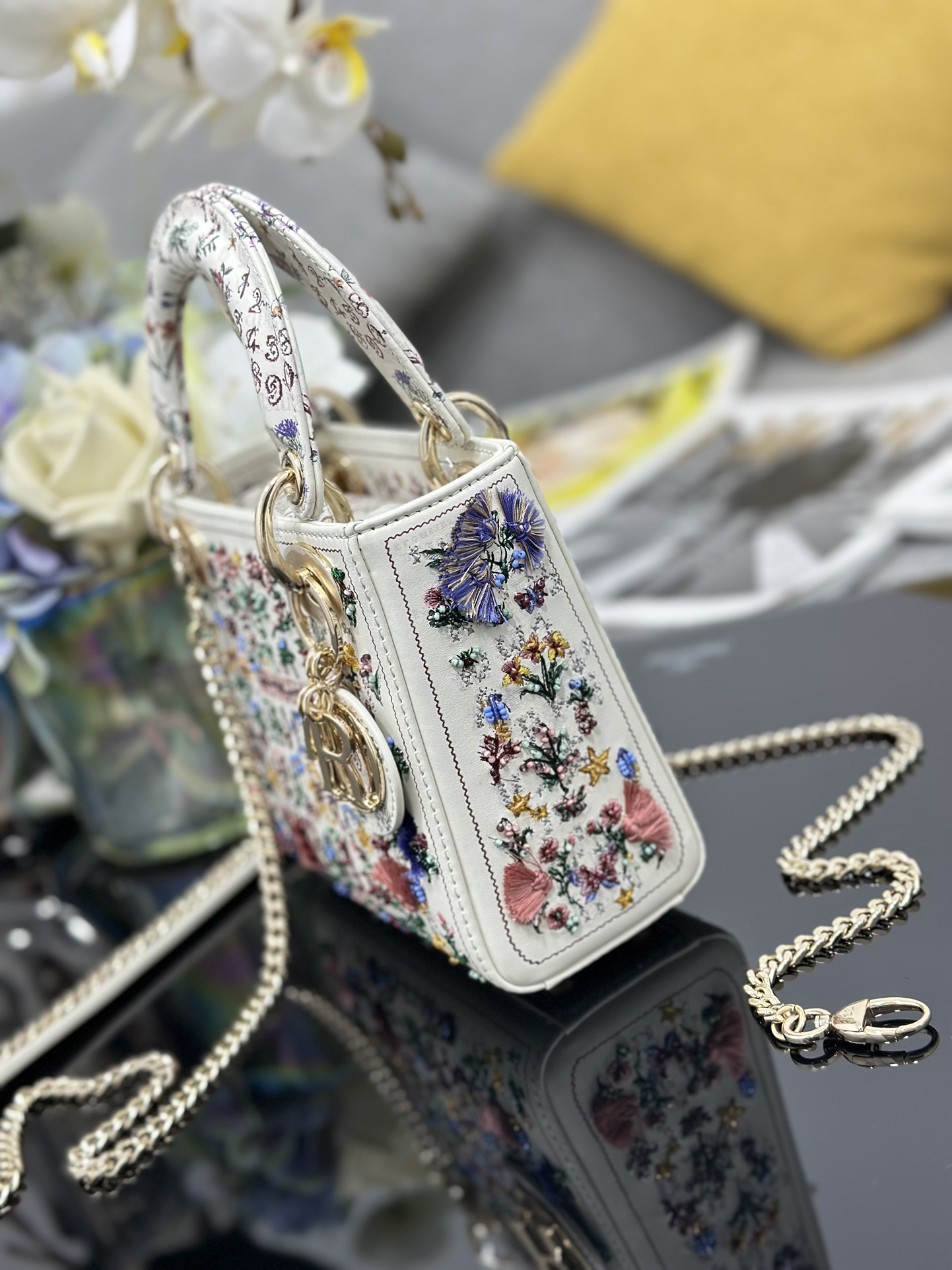 Dior A貨 女款 Lady 白色珍珠格紋手提包 優雅百搭款| 13 Dior A貨 女款 Lady 白色珍珠格紋手提包 優雅百搭款