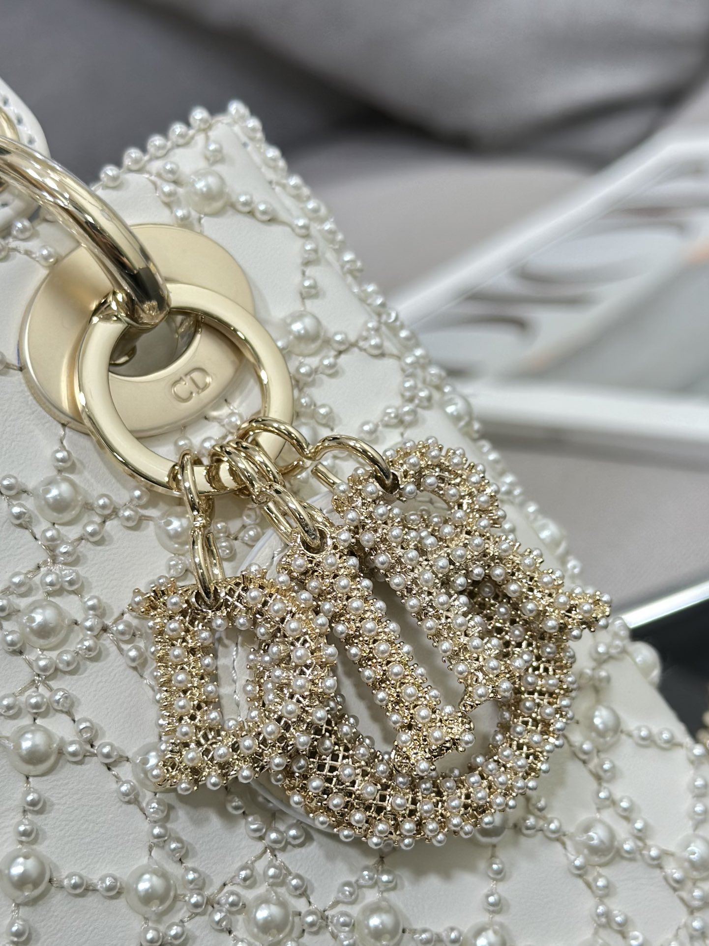 Dior 復刻 女款 Lady 彩色刺繡字母手提包 藝術設計款| 7 Dior 復刻 女款 Lady 彩色刺繡字母手提包 藝術設計款