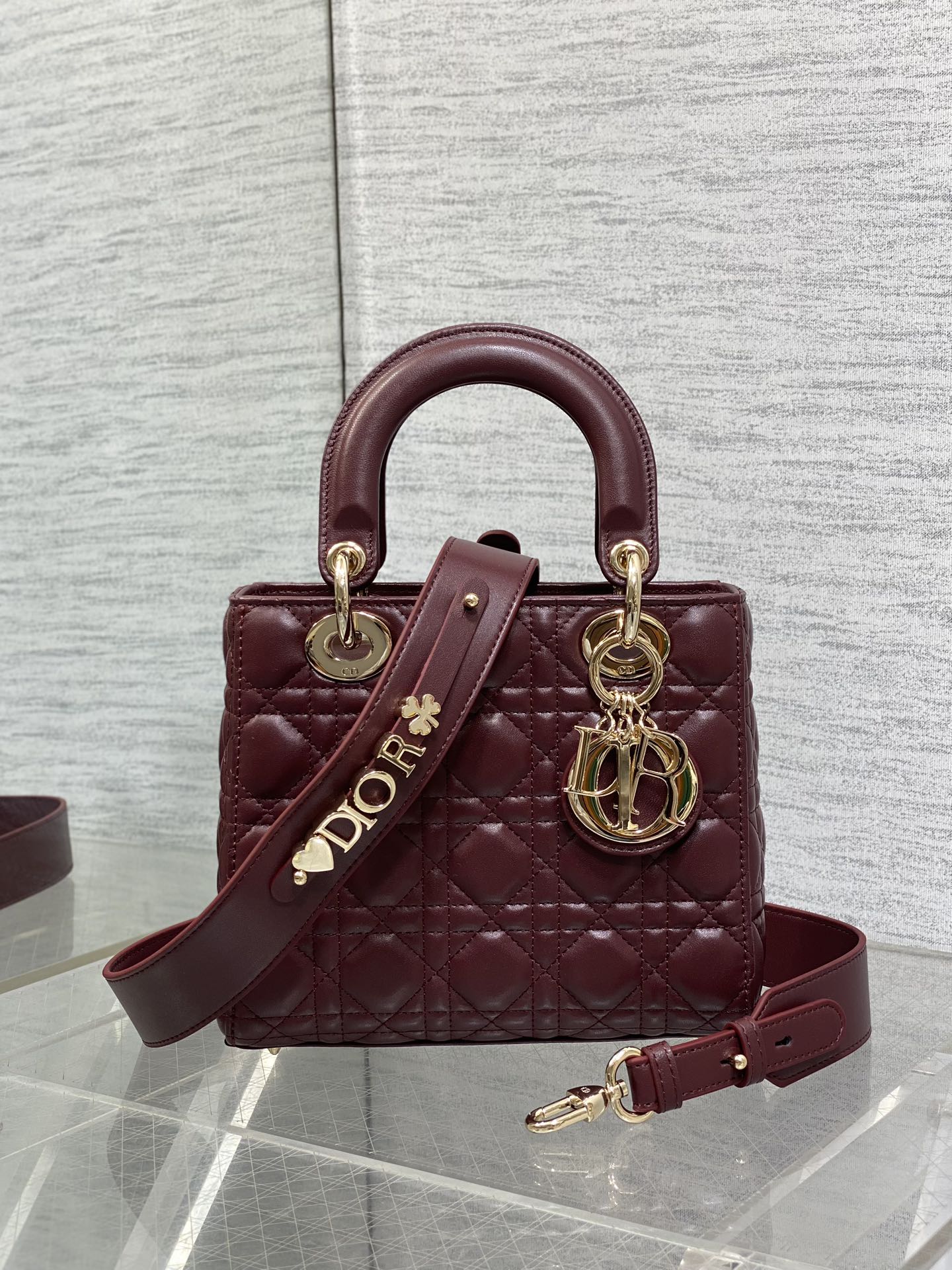 Dior 一比一 女款 Lady 酒紅色藤格紋手提包 復古高級款| 3 Dior 一比一 女款 Lady 酒紅色藤格紋手提包 復古高級款